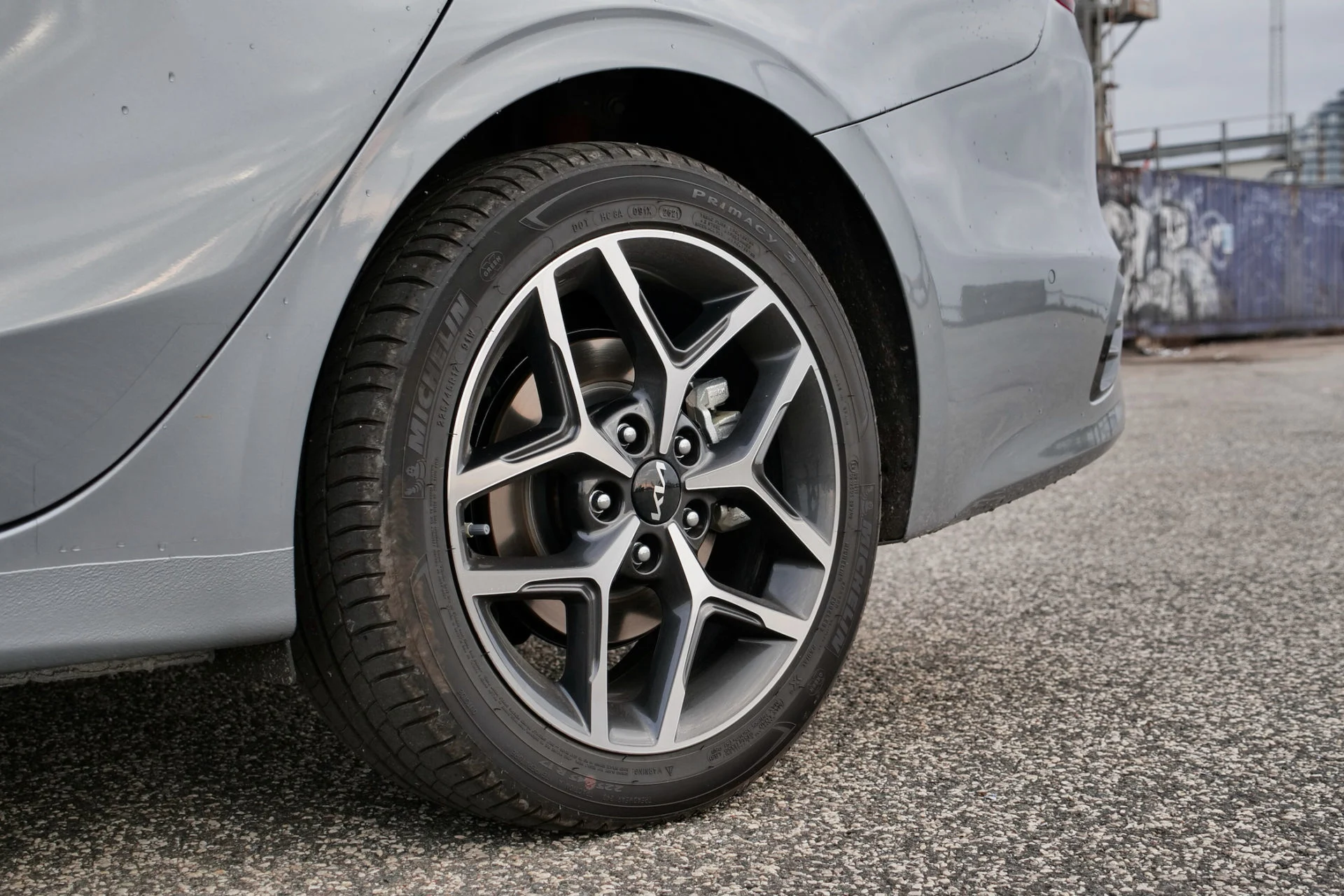 Bilbasen DUEL Kia Ceed SW PHEV vs Suzuki Swace Hybrid9751