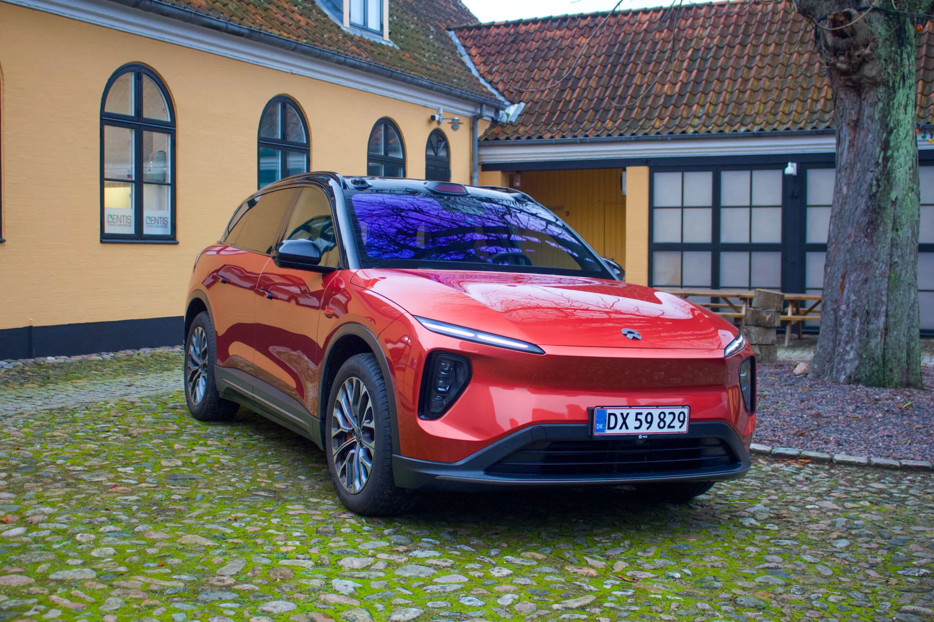 Nio EL6 vs XPeng G9-40