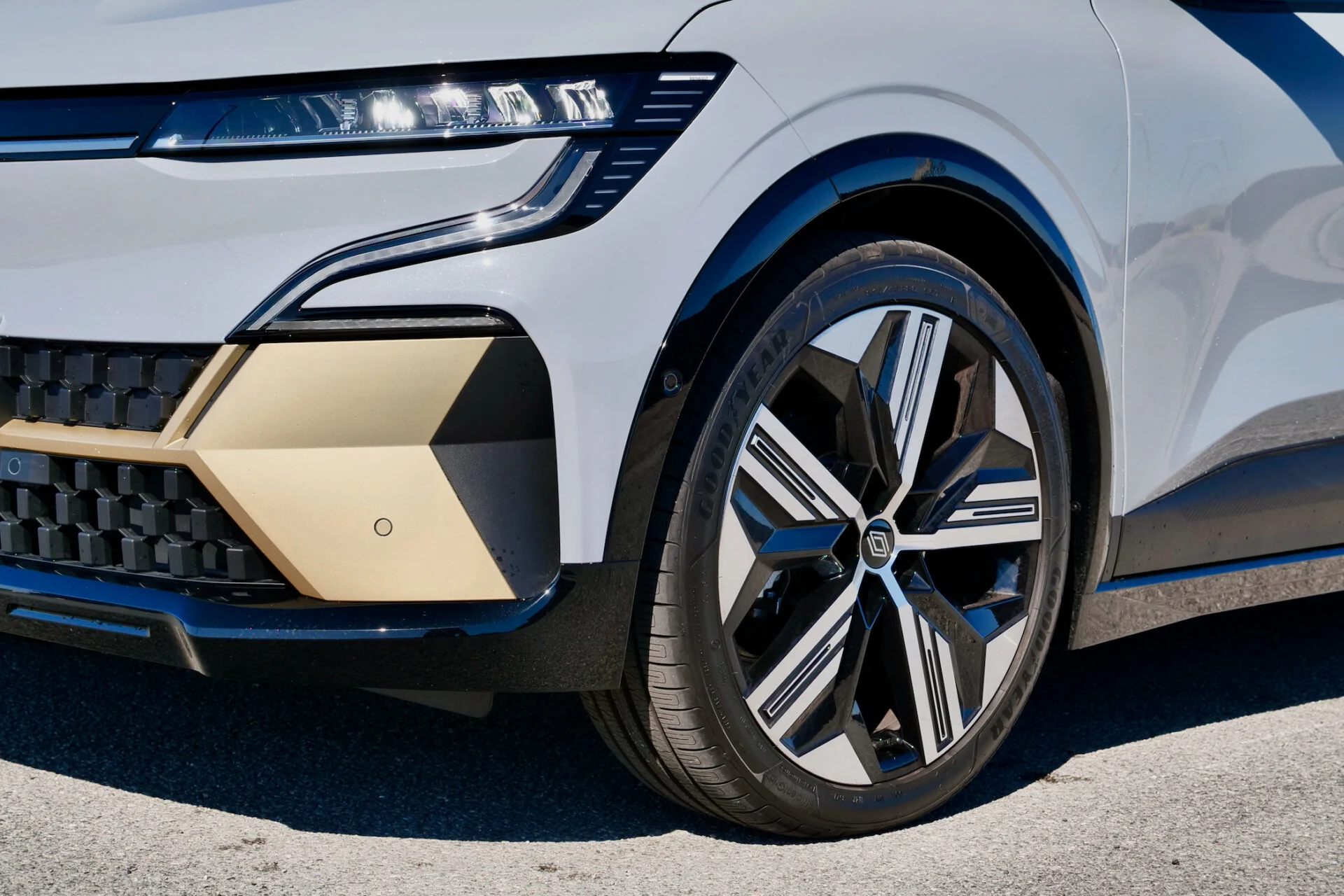 TEST Renault Megane E-Tech Electric 60 220 67716