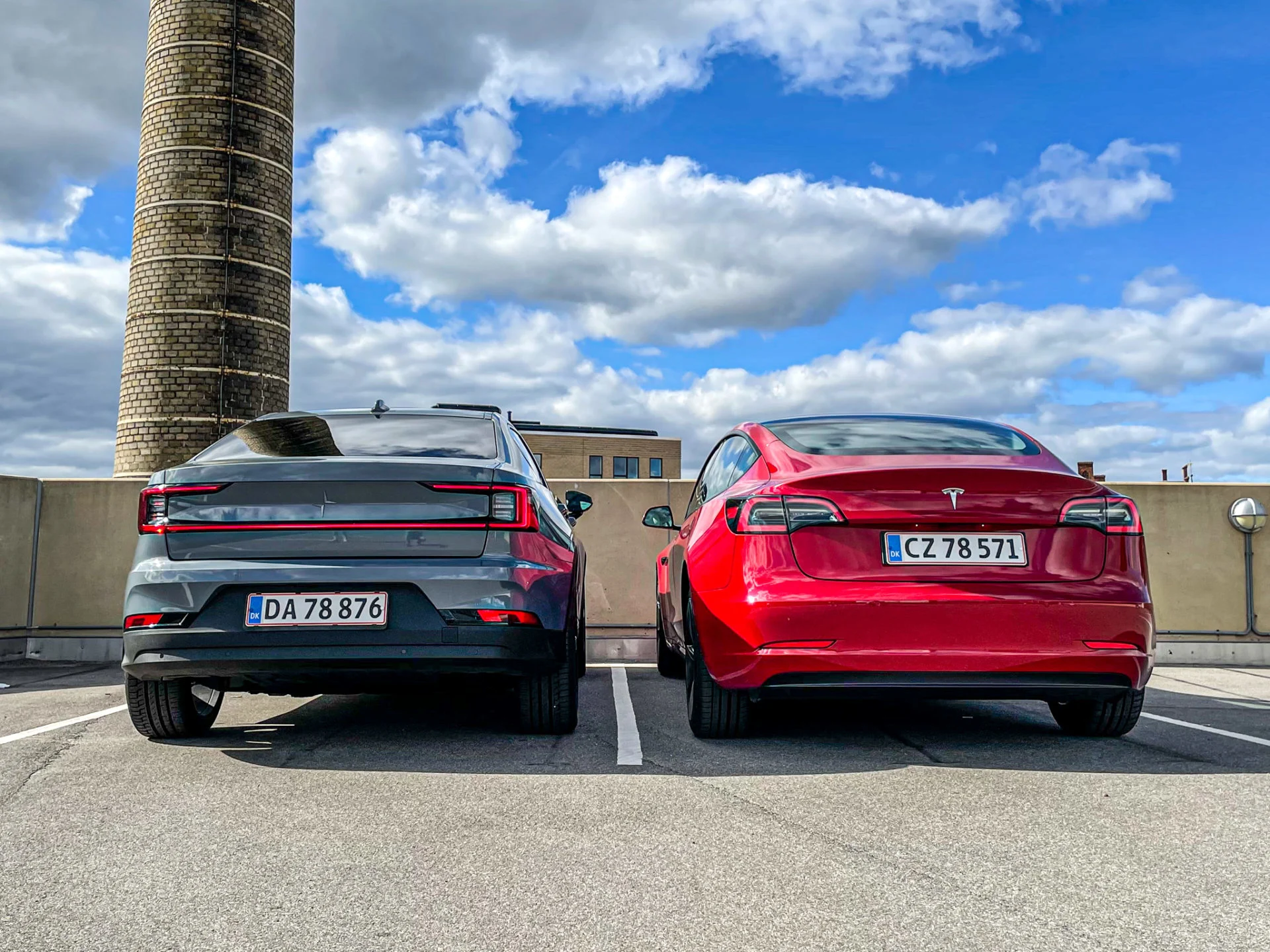 Polestar 2 vs Model 3 (1)
