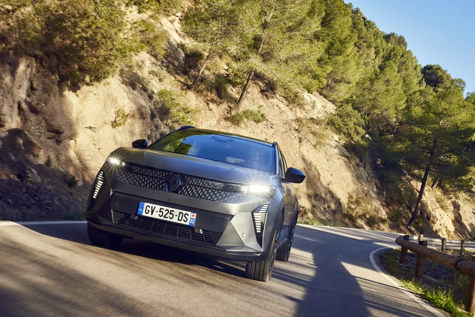 Renault Scenic E-Tech electric – Esprit Alpine Shale Grey (70)