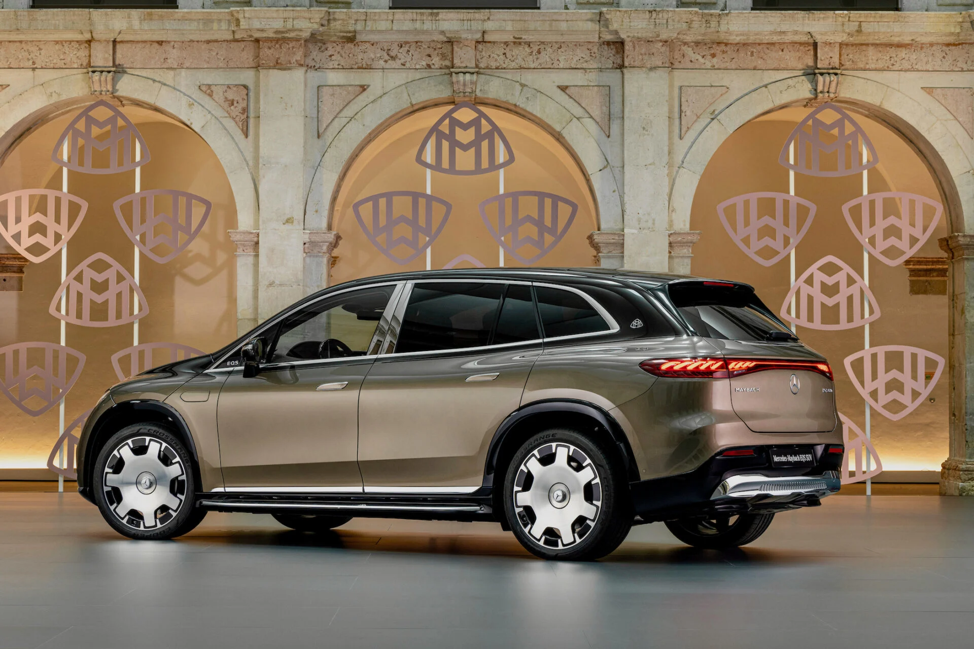 Mercedes EQS SUV Maybach, Lisbon 2023