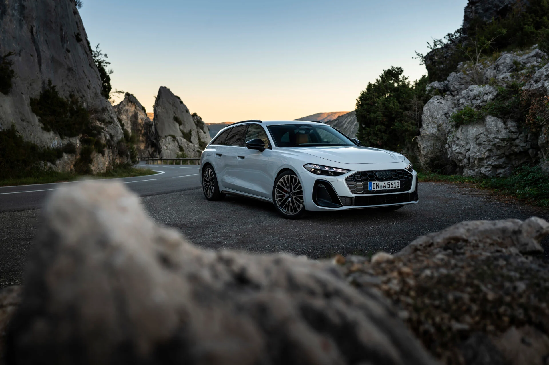 A5_Avant_Glacier_white020