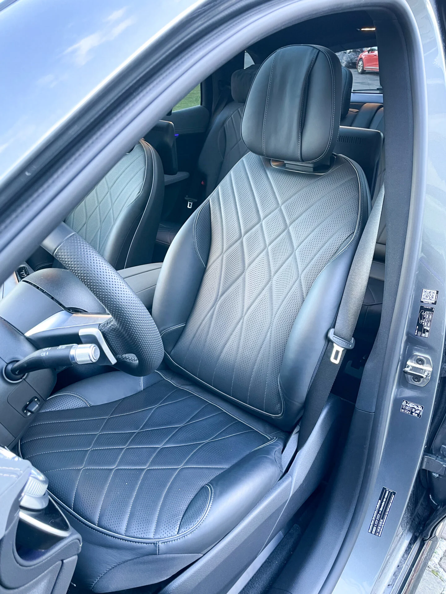 Mercedes-Benz EQS SUV-42