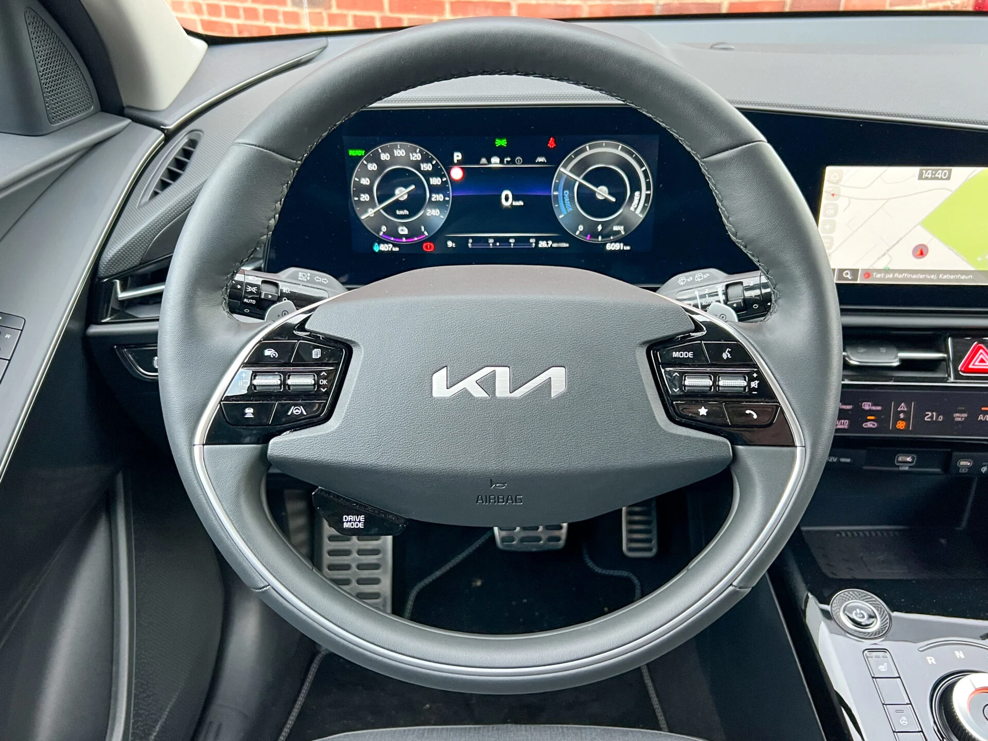 Hyundai Kona vs Kia Niro-47