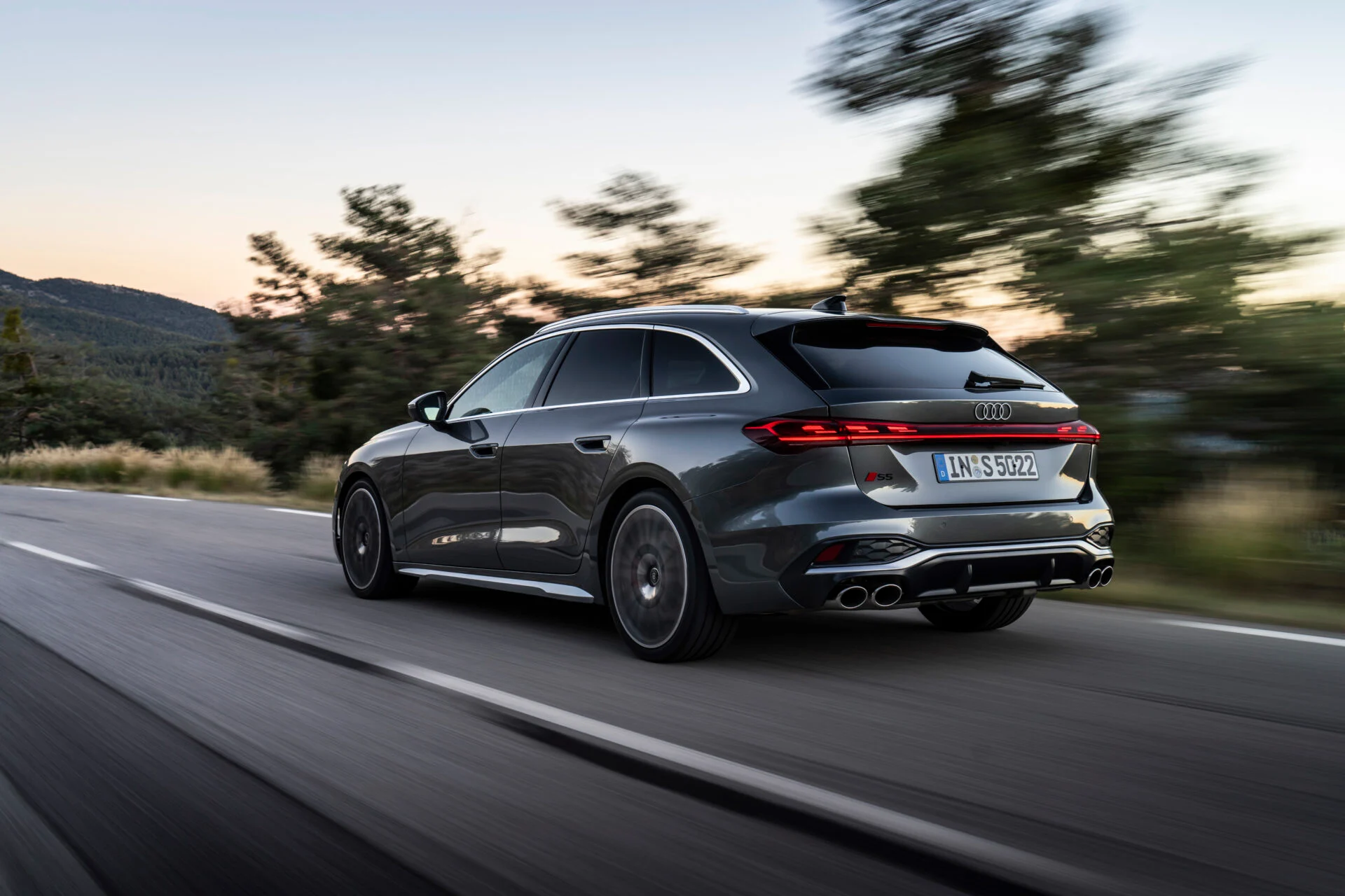 S5_Avant_Daytona_grey009