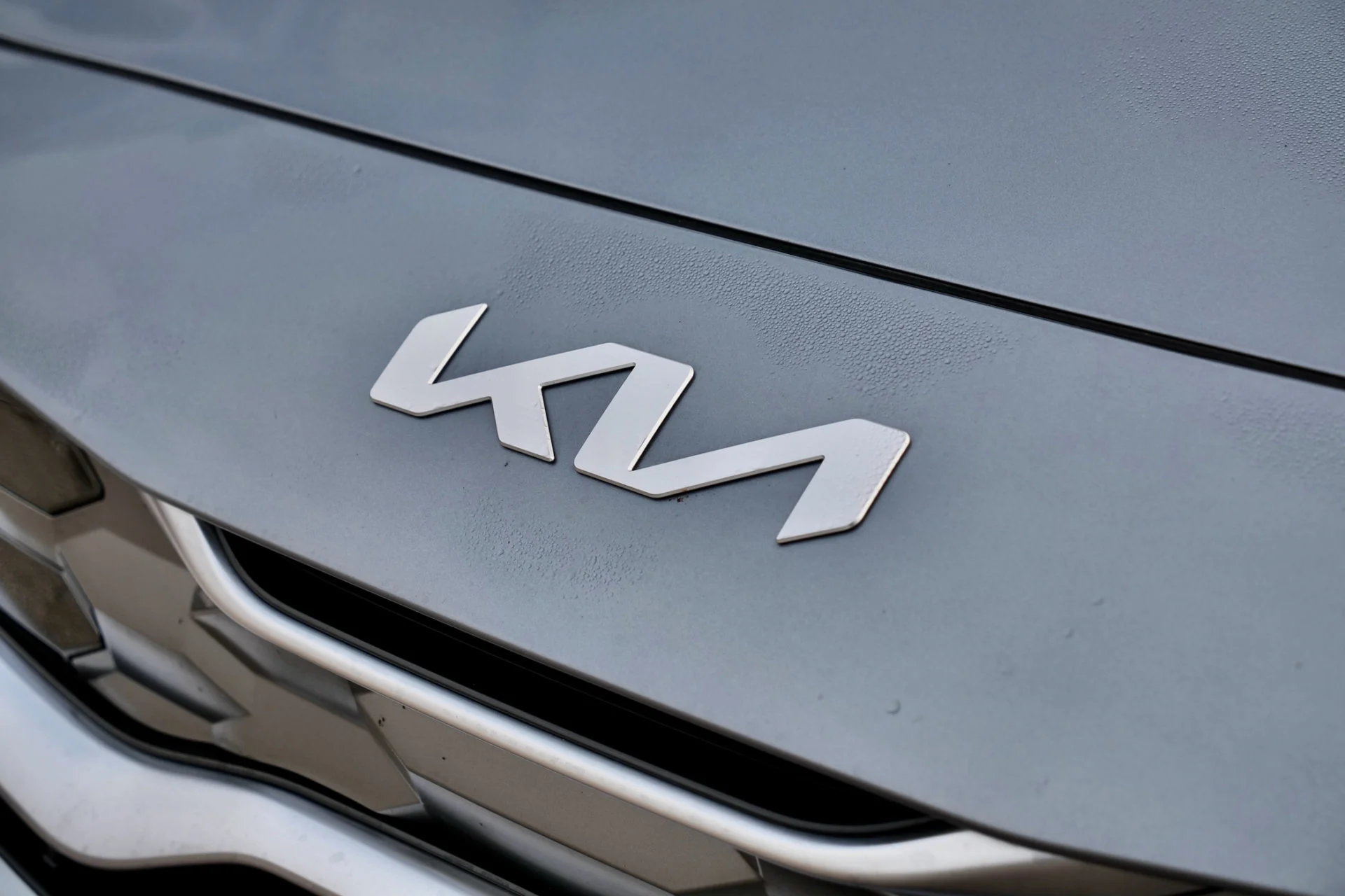Bilbasen DUEL Kia Ceed SW PHEV vs Suzuki Swace Hybrid9759