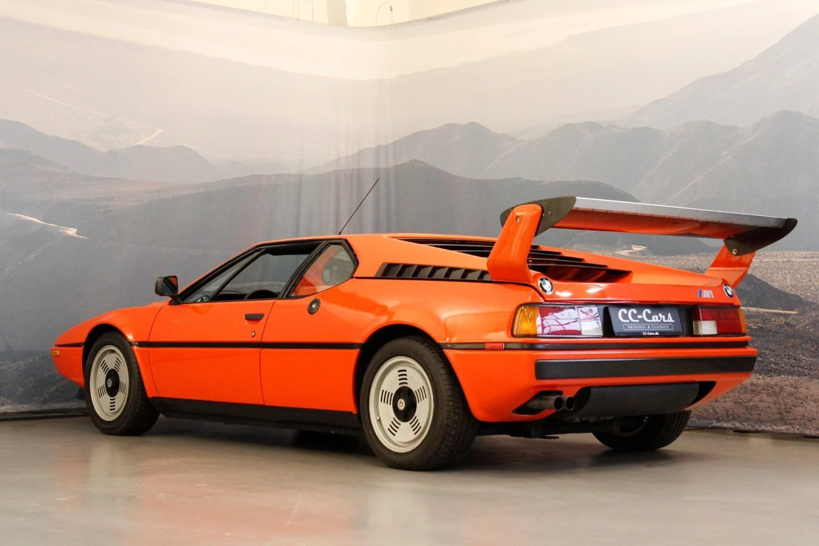 BMW M1 (6)