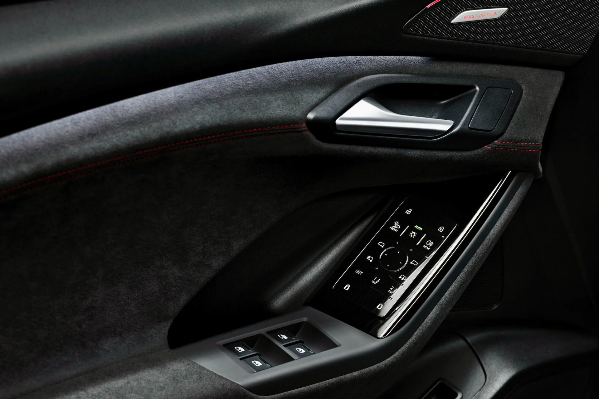 Audi SQ6 e-tron