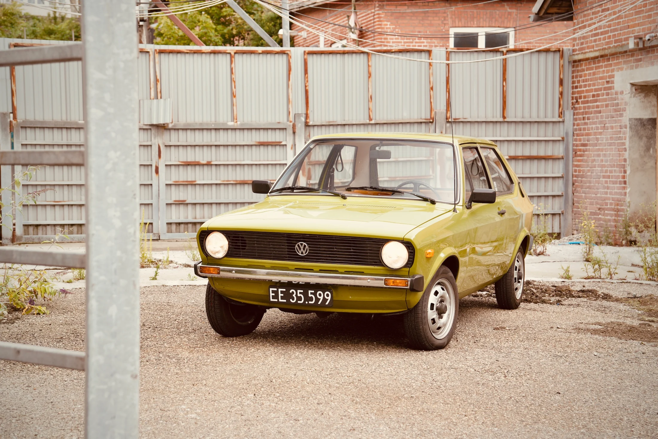 VW Polo L 1975 MBB 03401