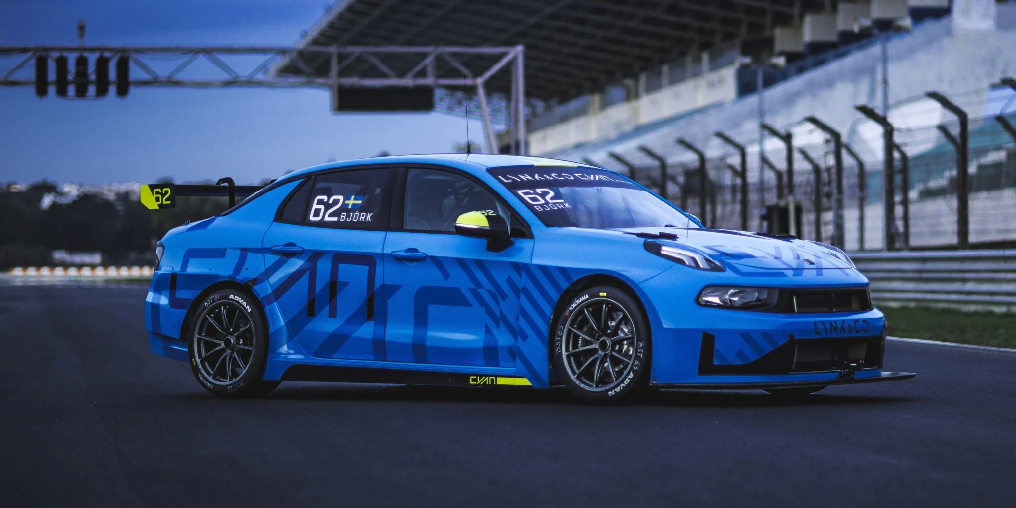 track-cyan-test-estoril-181127-2075-1544800934