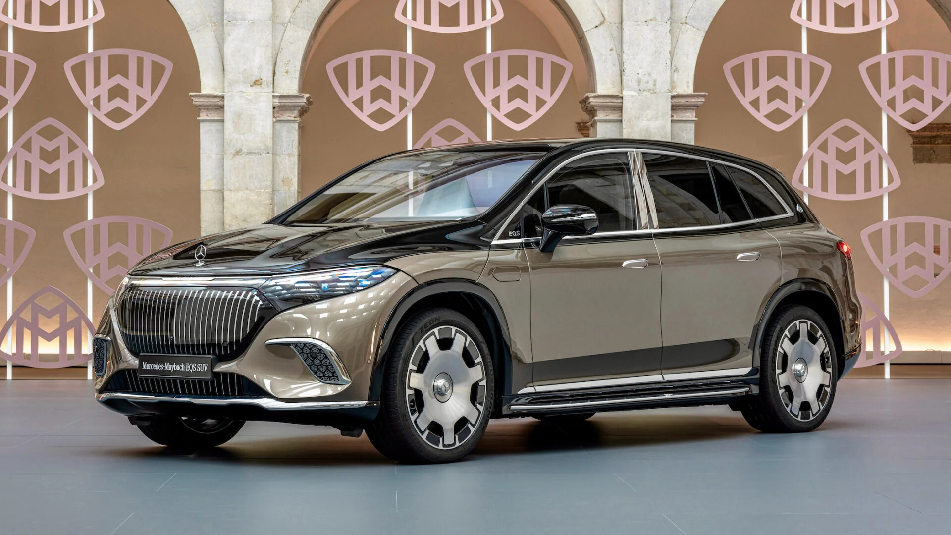 Mercedes EQS SUV Maybach, Lisbon 2023