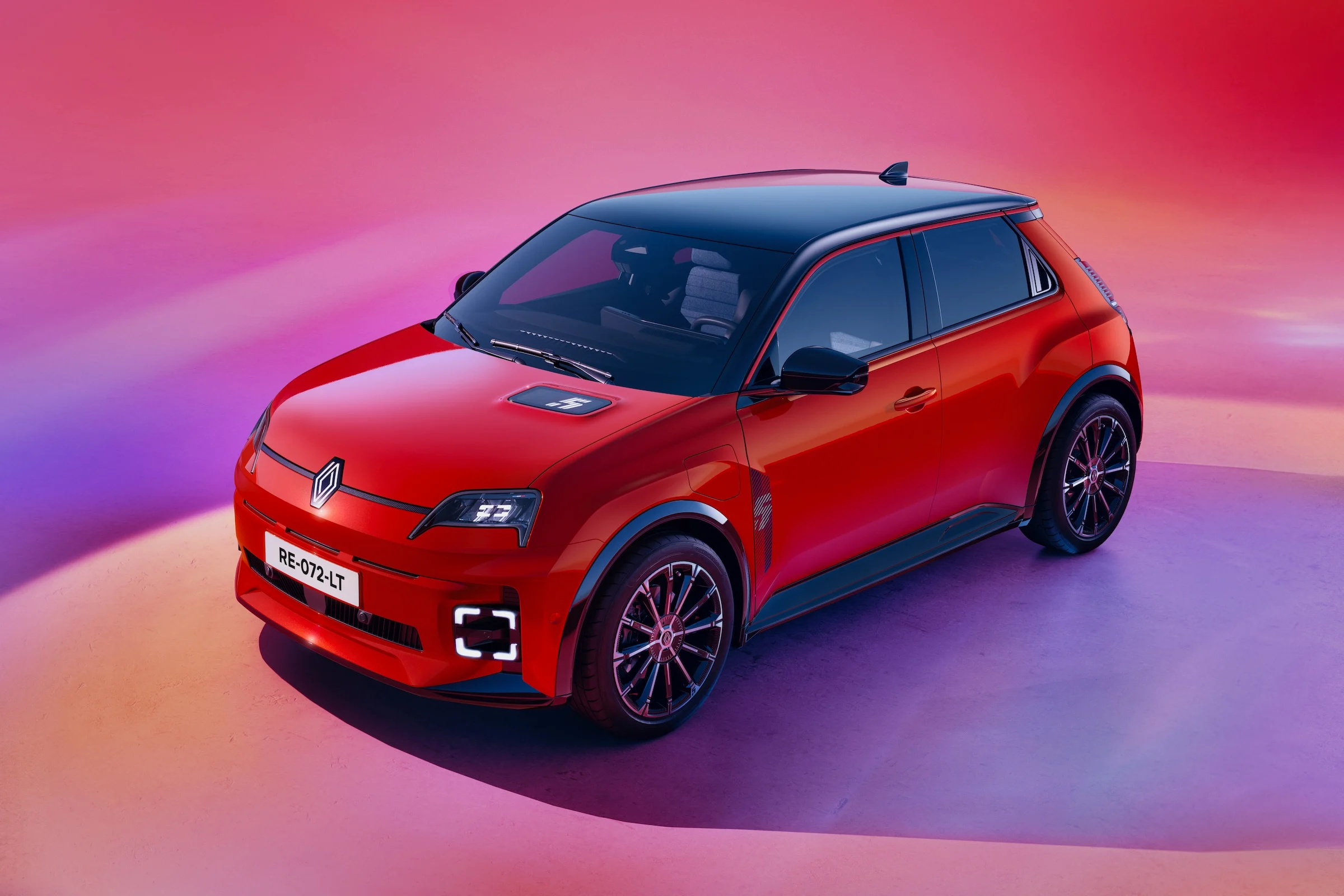 Renault-5-E-Tech-electric-8