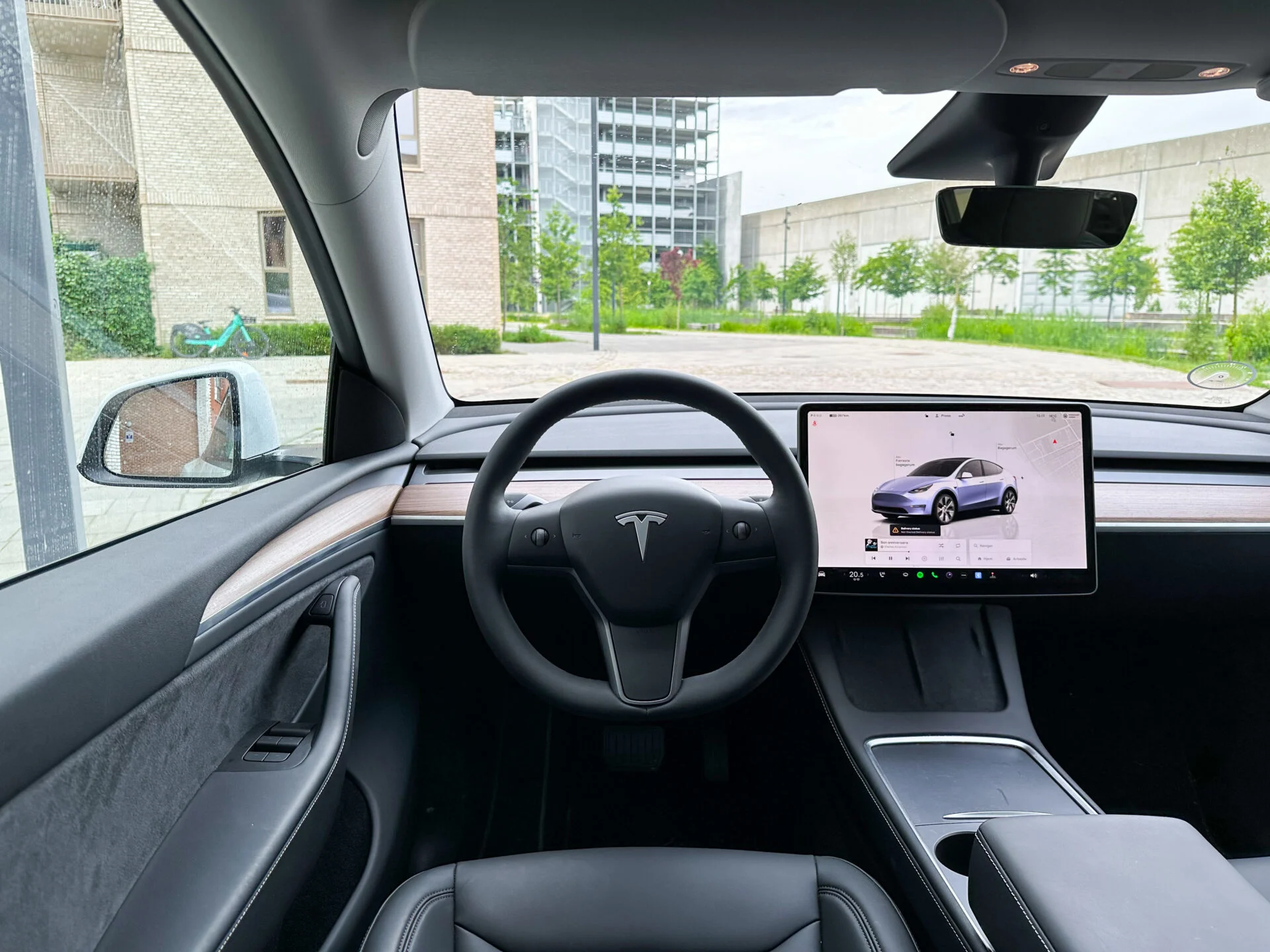 Tesla Model Y LR RWD-03