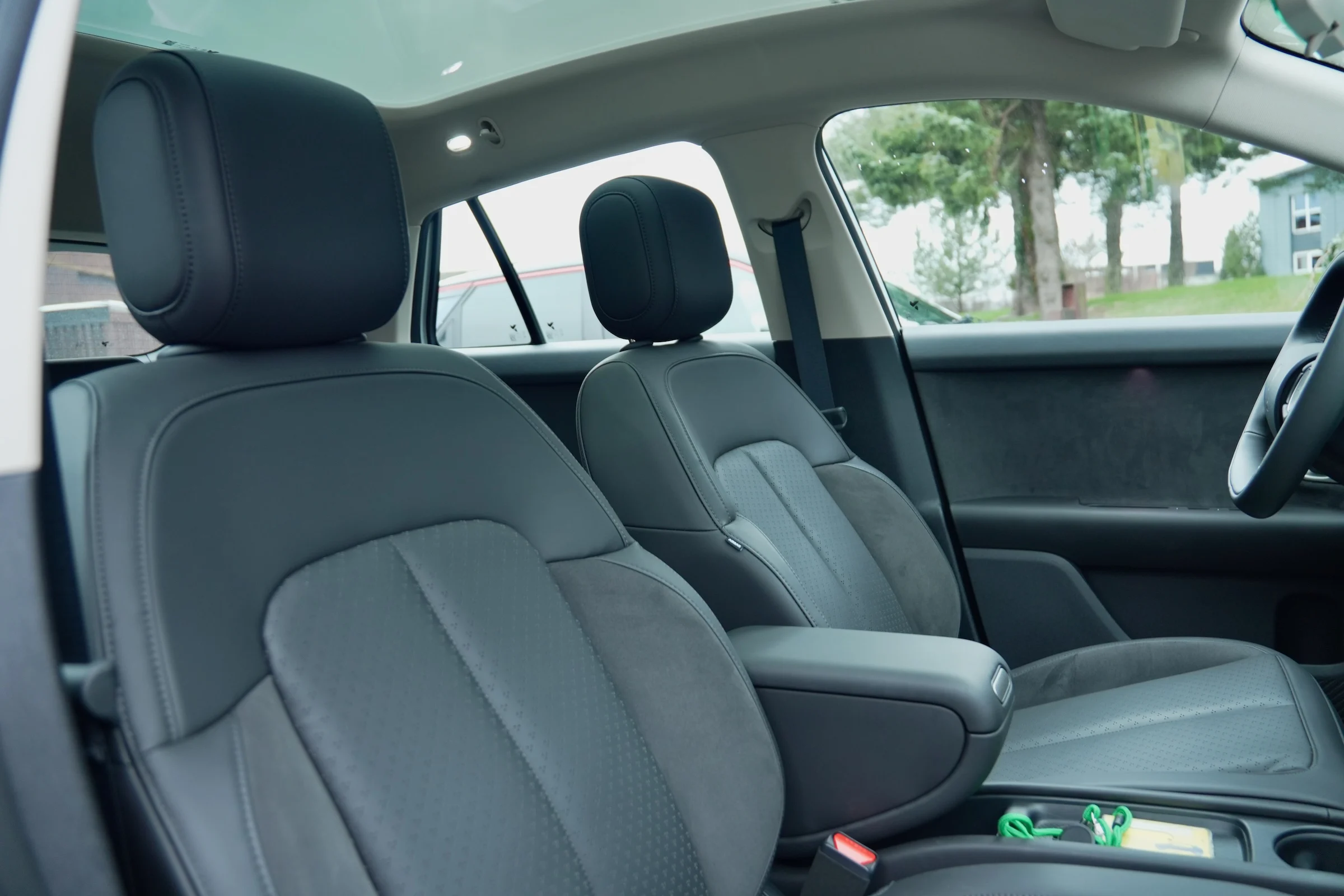 DUEL Firefly vs Renault 5 52 MBB 993