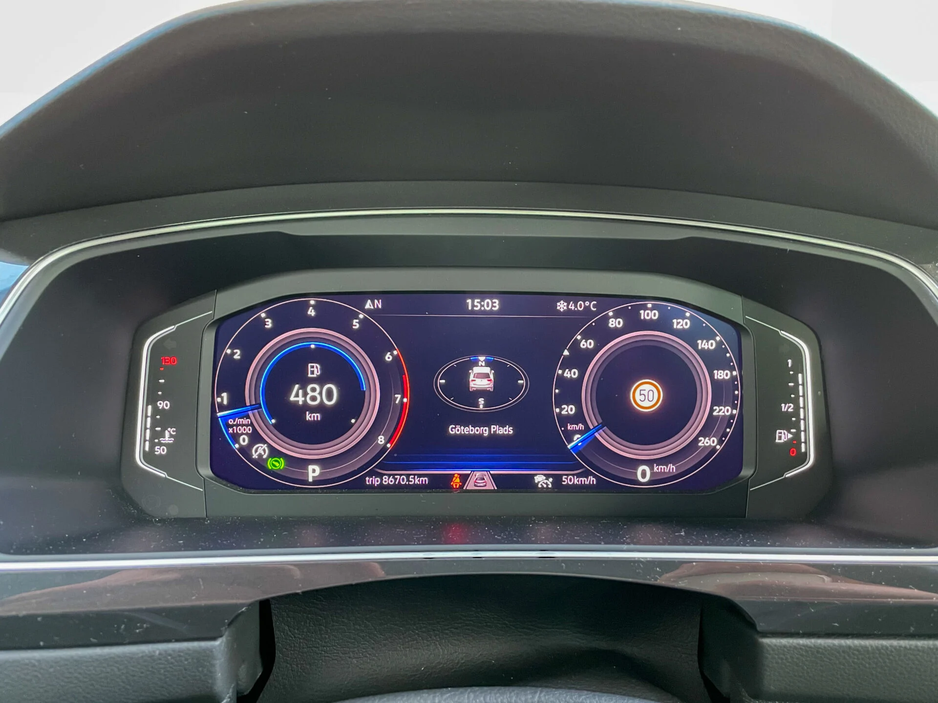 Kia Sportage vs. VW Tiguan-21