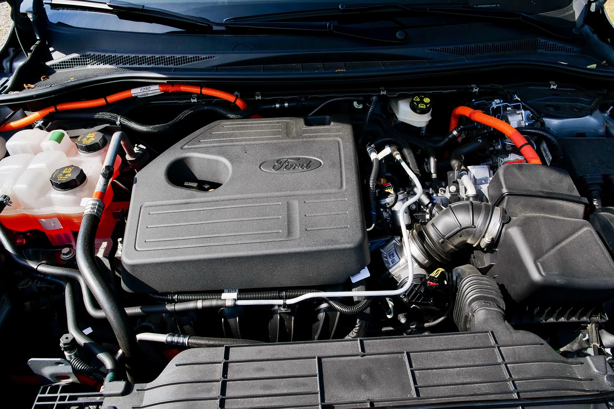 Ford Kuga Hybrid – Motor