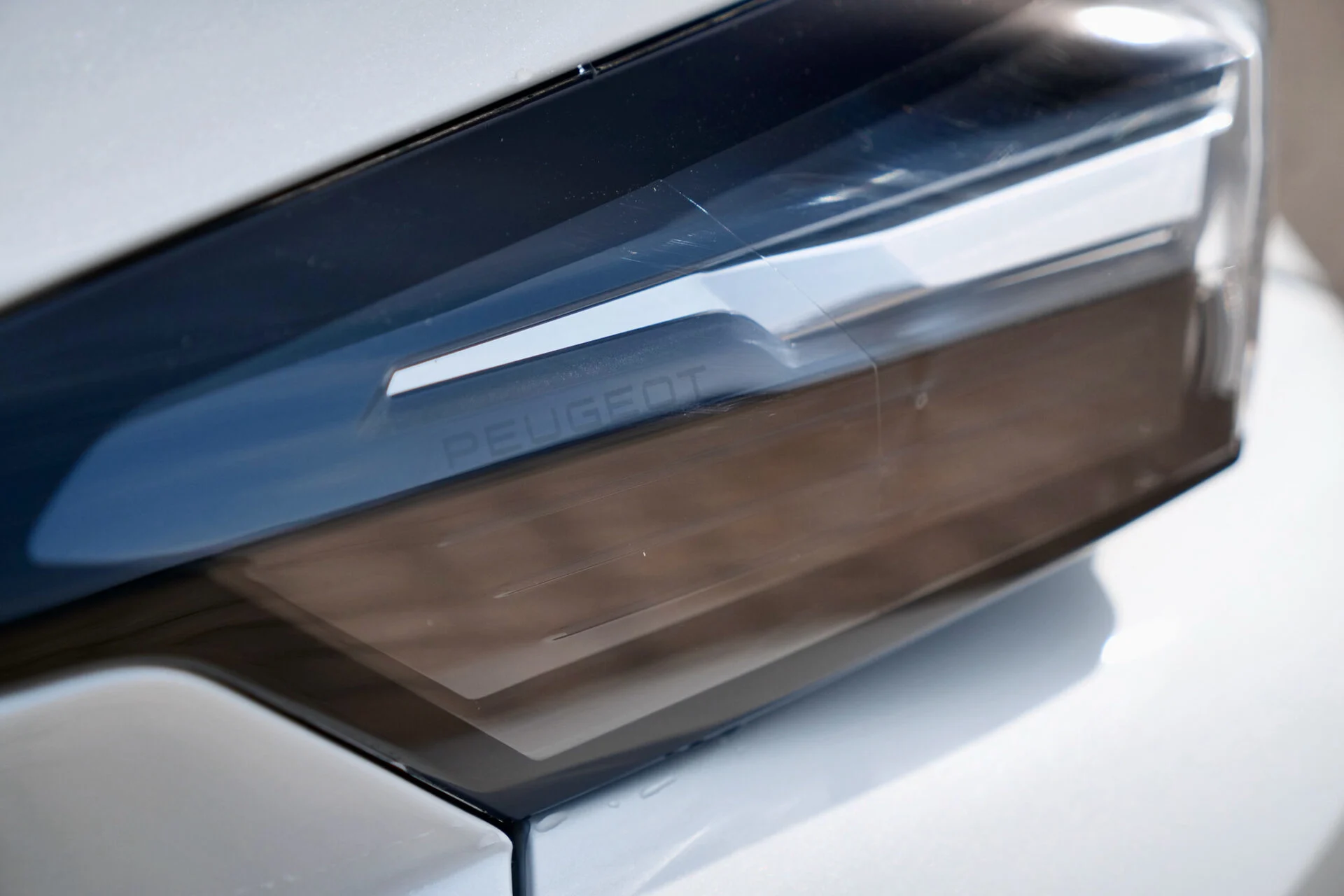 TEST Peugeot 308 SW Hybrid 225 898