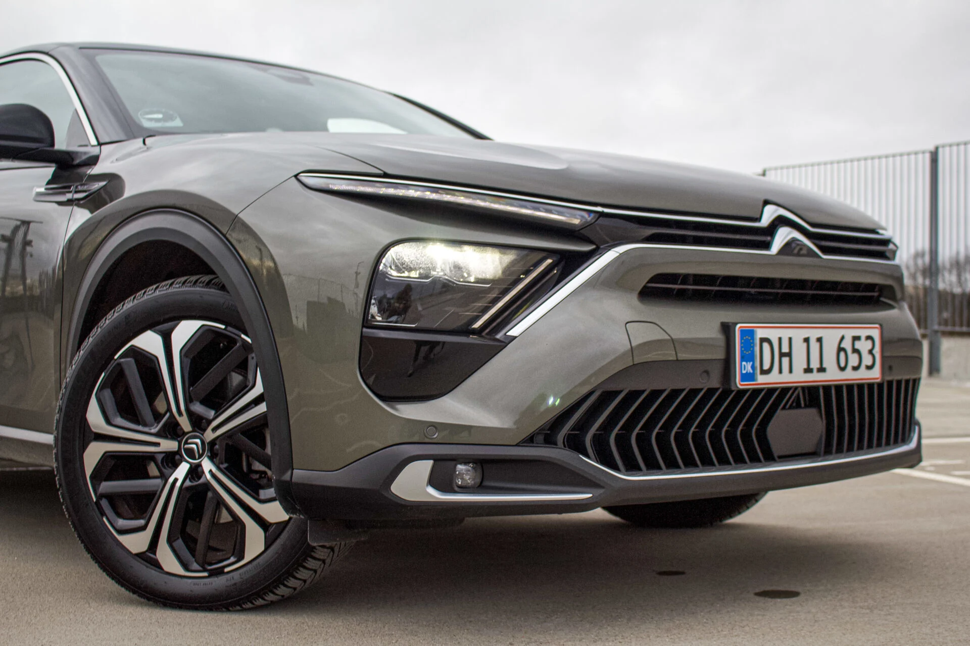 Citroën C5 X vs VW Arteon – Eksteriør-04