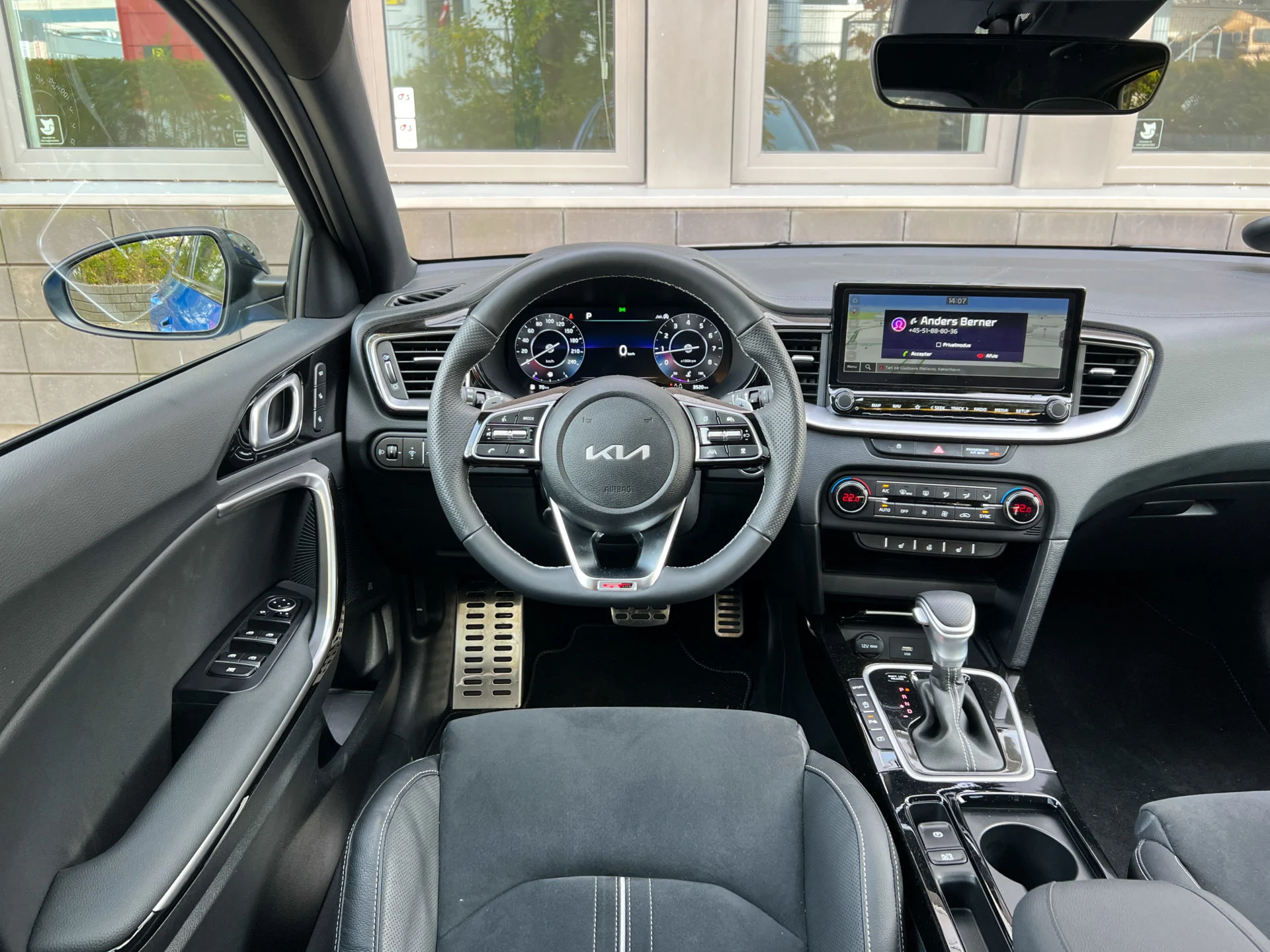 Kia-XCeed-25