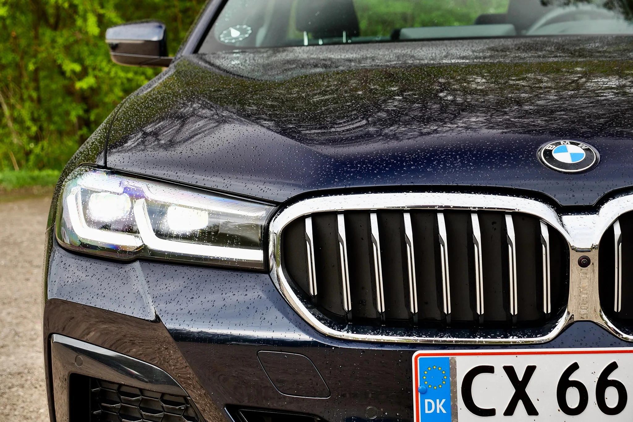 BMW 545e – eksteriør (1)