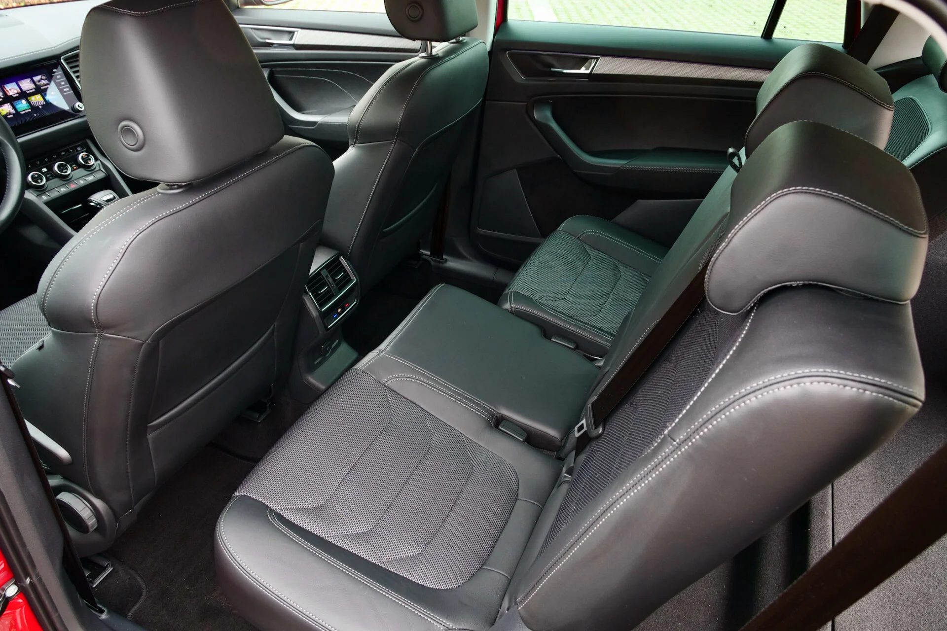 STORTEST Kia Sorento Nissan X-Trail Skoda Kodiaq34748