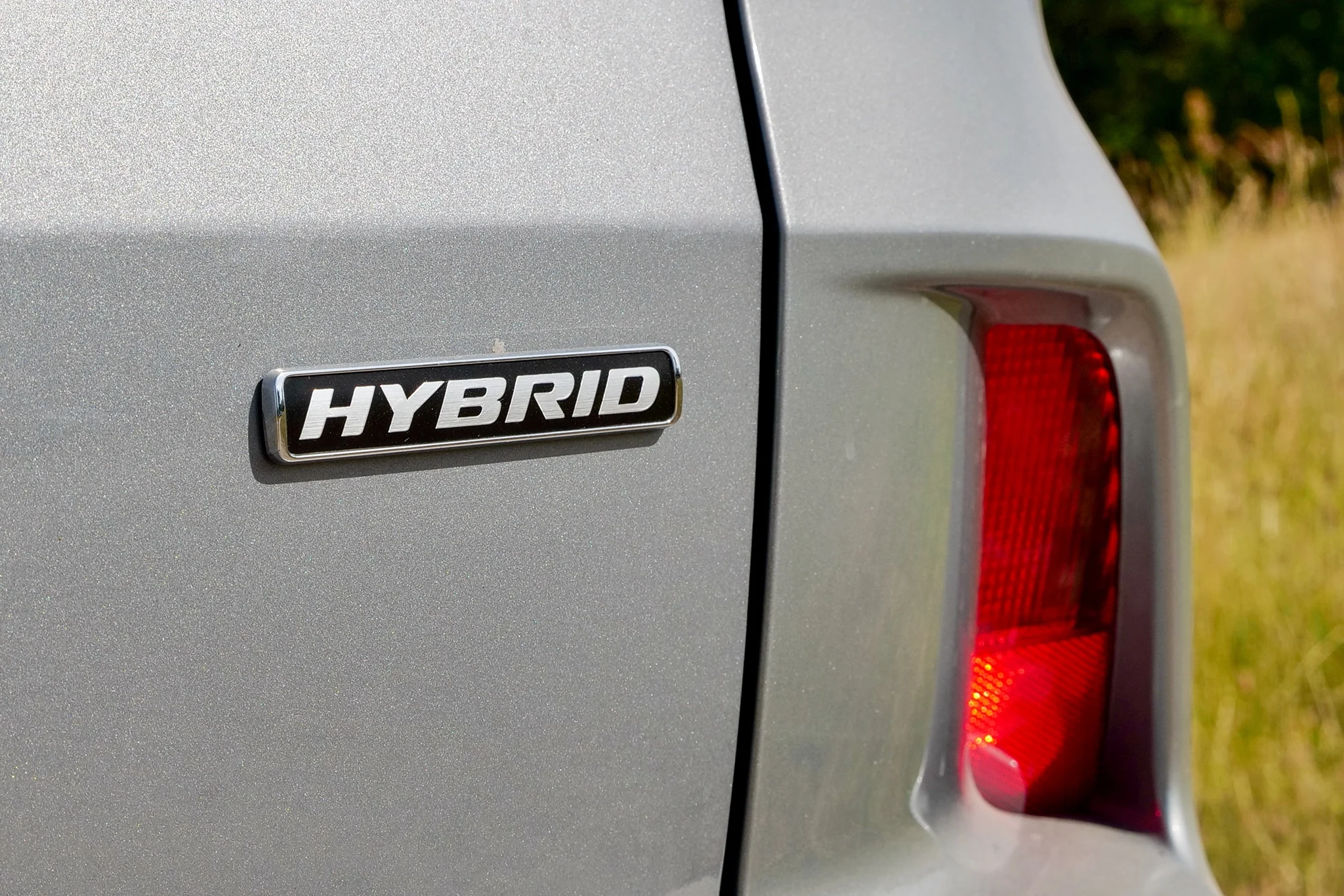 Ford Kuga Hybrid – Eksteriør (2)