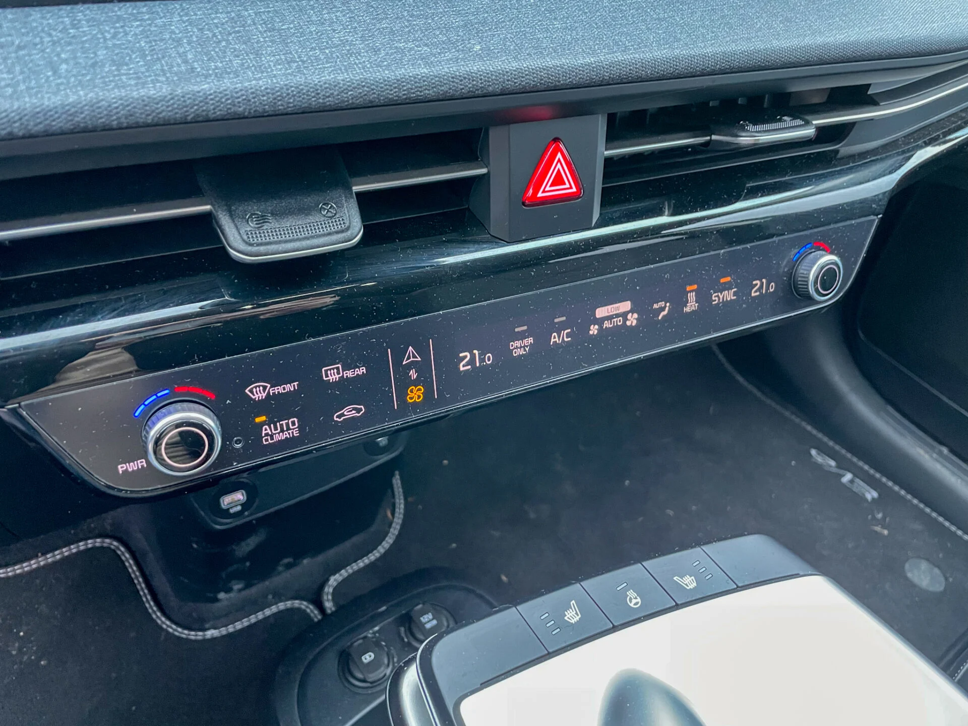 Kia EV6-19