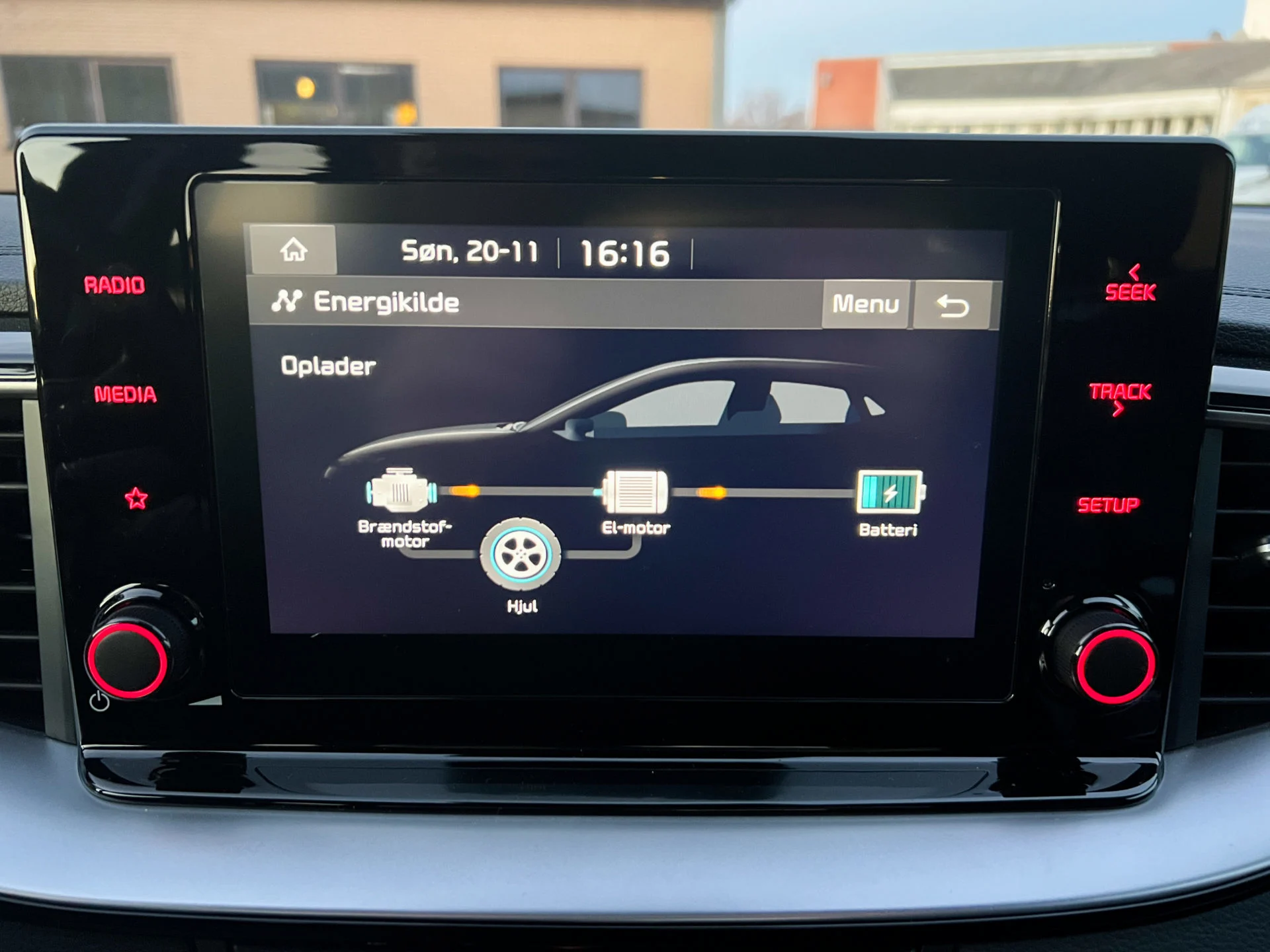 Kia-XCeed-01
