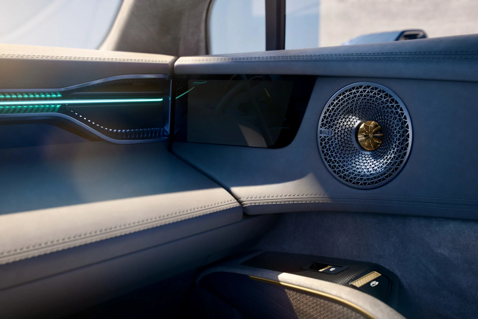 Lotus Eletre 13