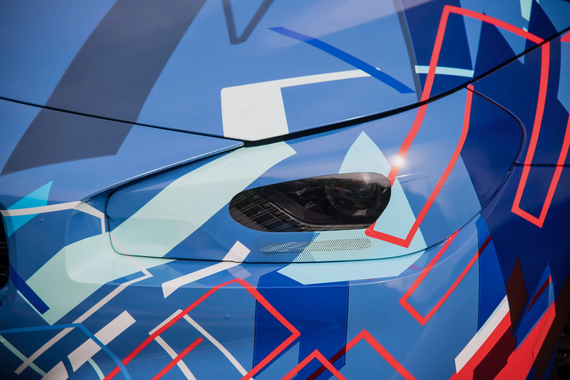 P90468067_highRes_the-all-new-bmw-m2-u