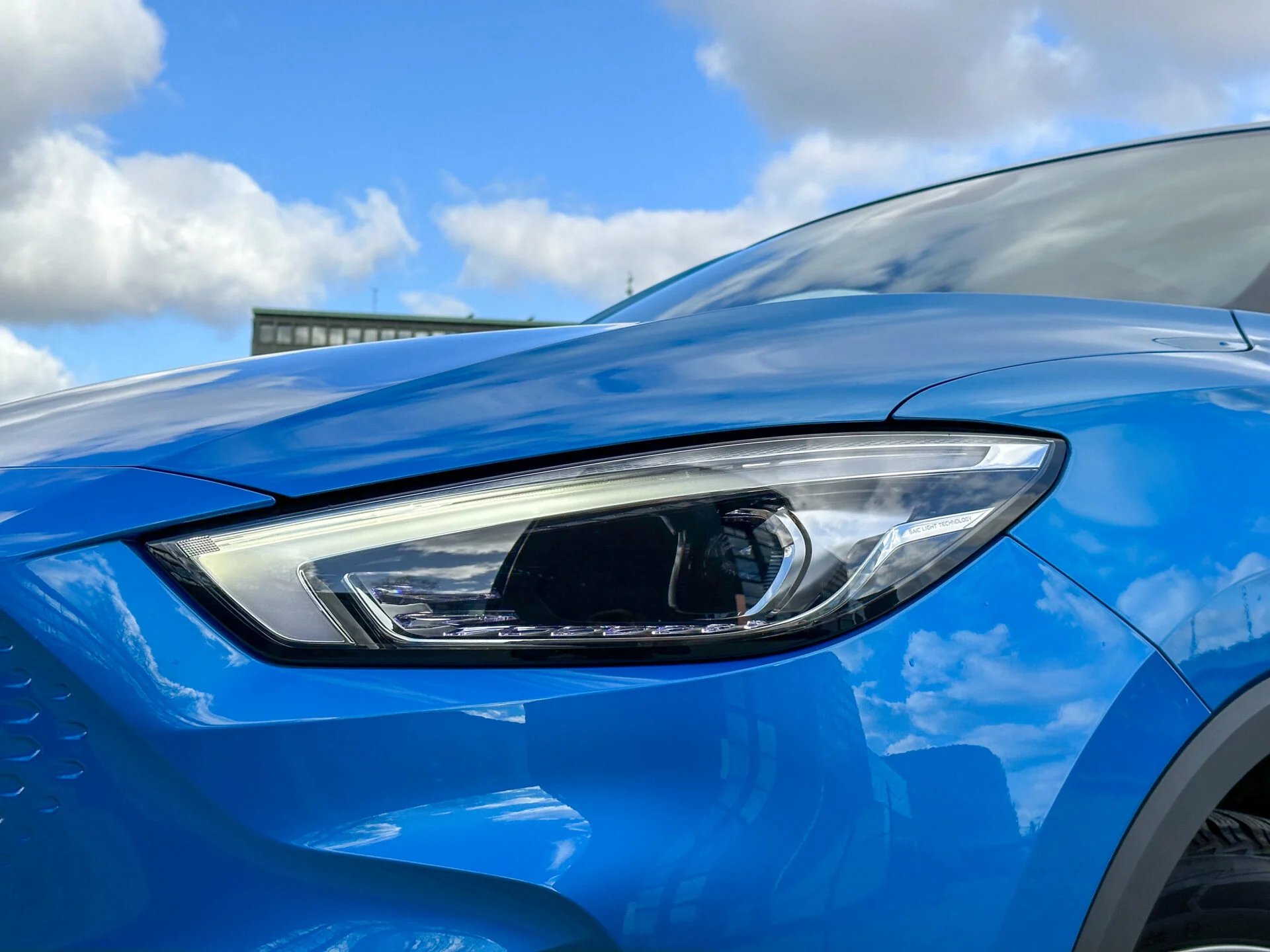 MG ZS EV vs MG4_Eksterior-15