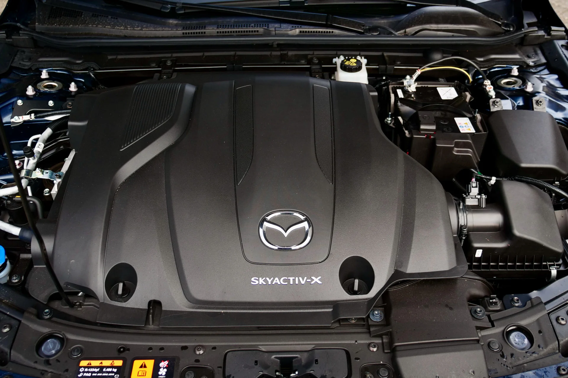 DUEL Honda Civic Hybrid vs Mazda 3 X 9365