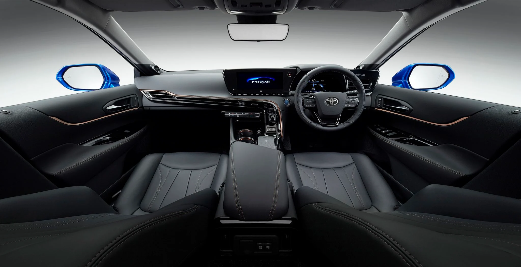Mirai_interior