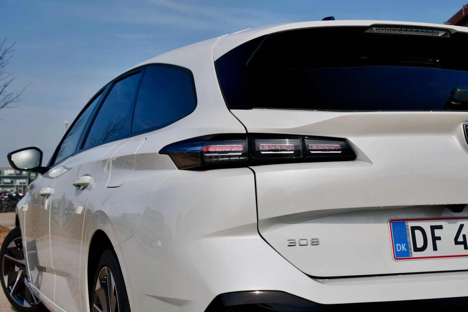 TEST Peugeot 308 SW Hybrid 225 711