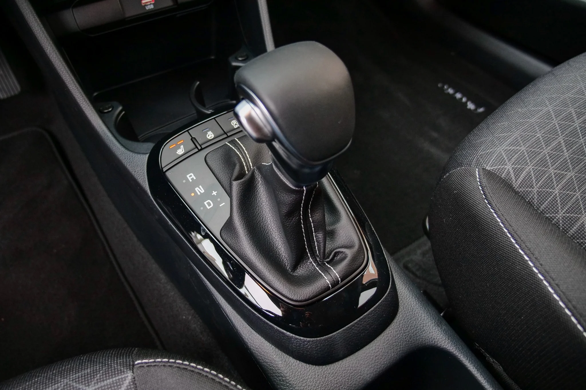 Kia Picanto – Interiør (3)