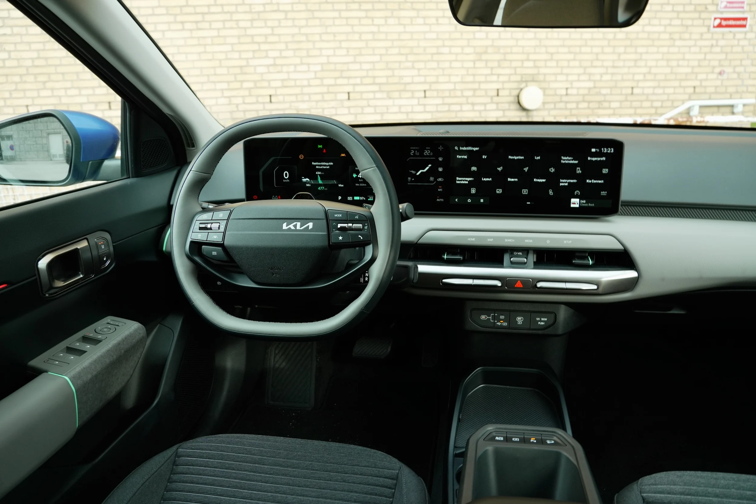 TEST Kia EV4 LR Access MBB 982