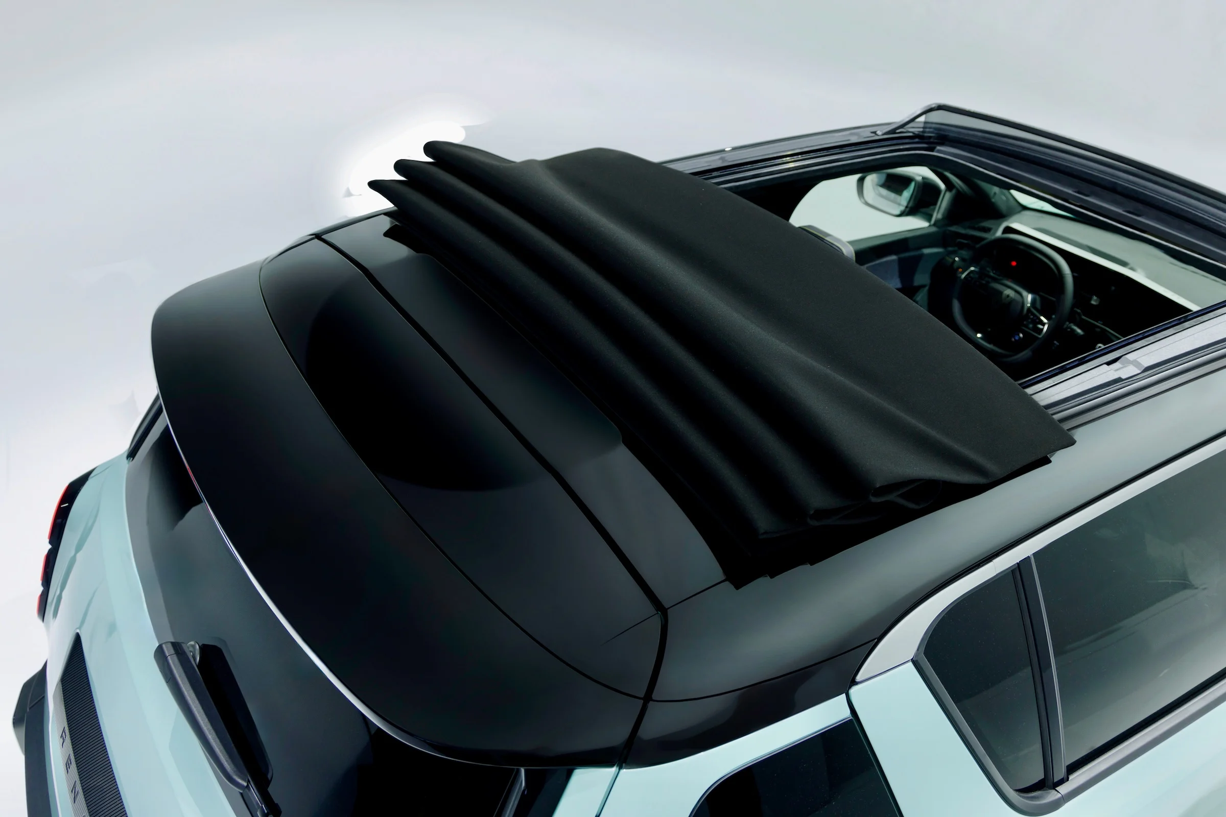 Renault-4-E-Tech-electric-kopi 10