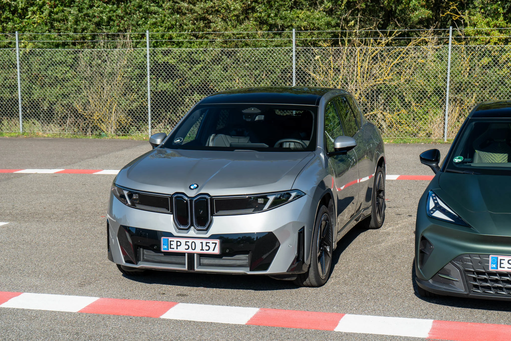 Årets Bil 2027 - finalister-8 - BMW iX3