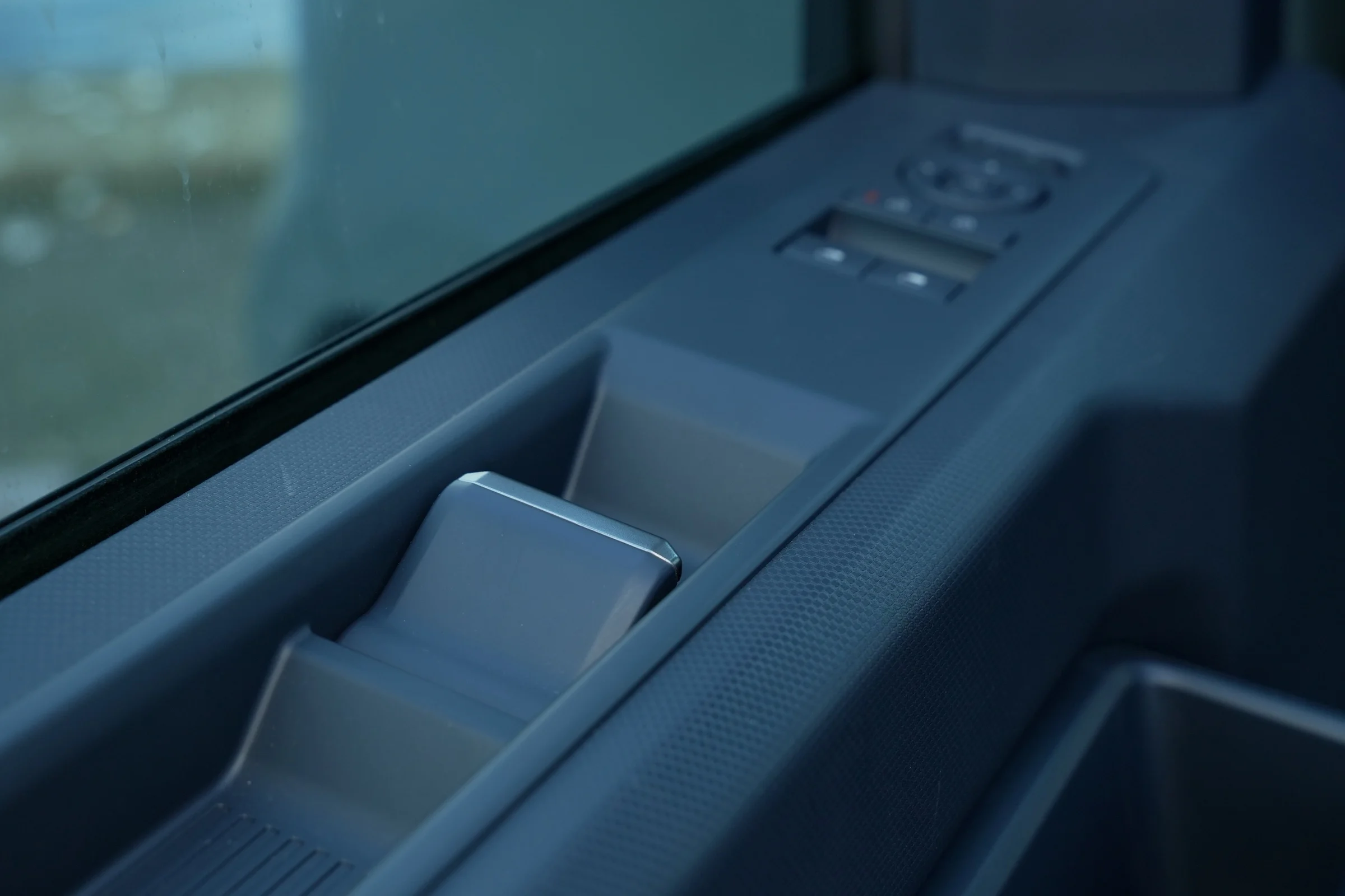 DUEL Kia PV5 Pass vs VW ID. Buzz 772