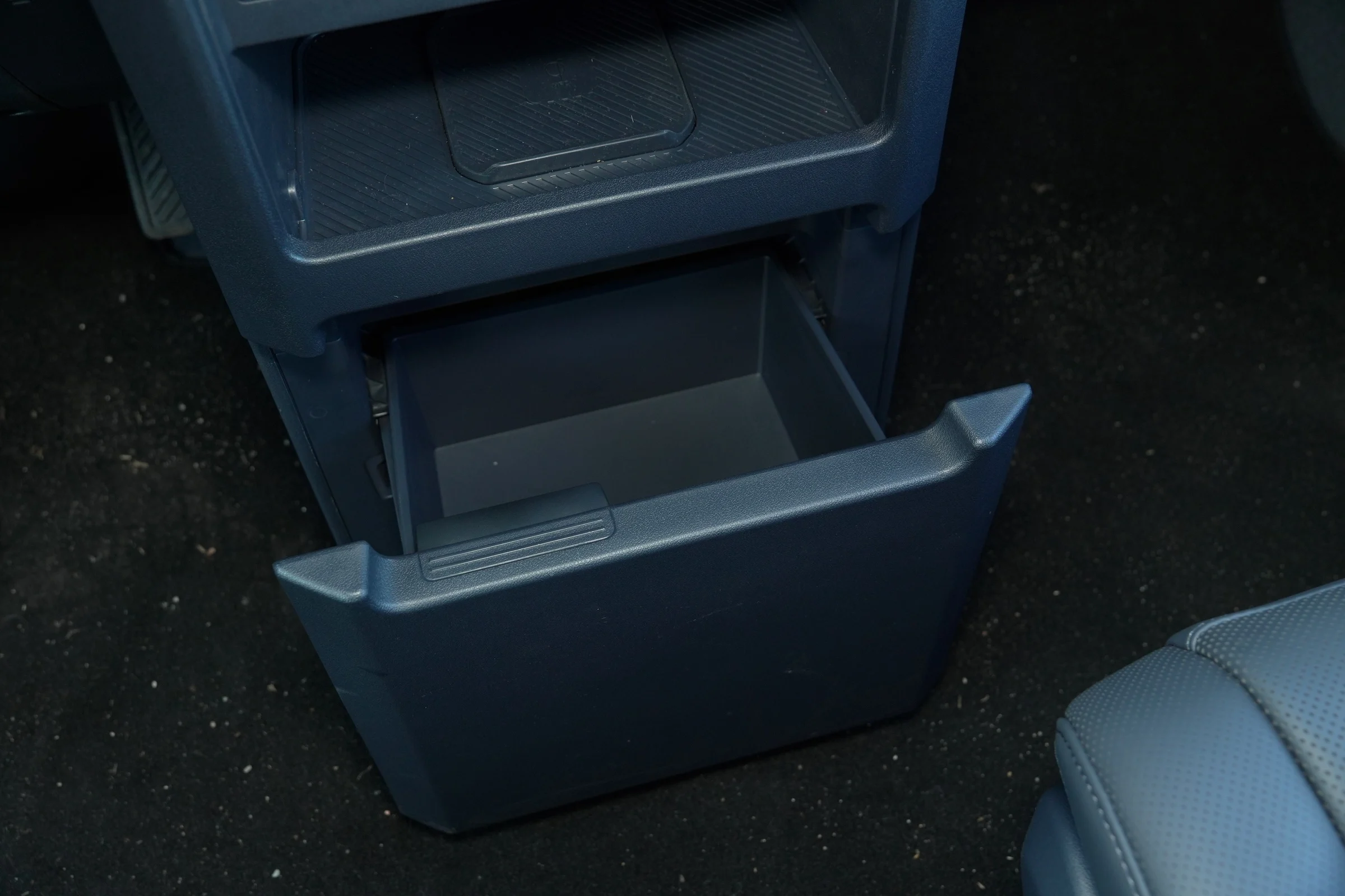 DUEL Kia PV5 Pass vs VW ID. Buzz 797