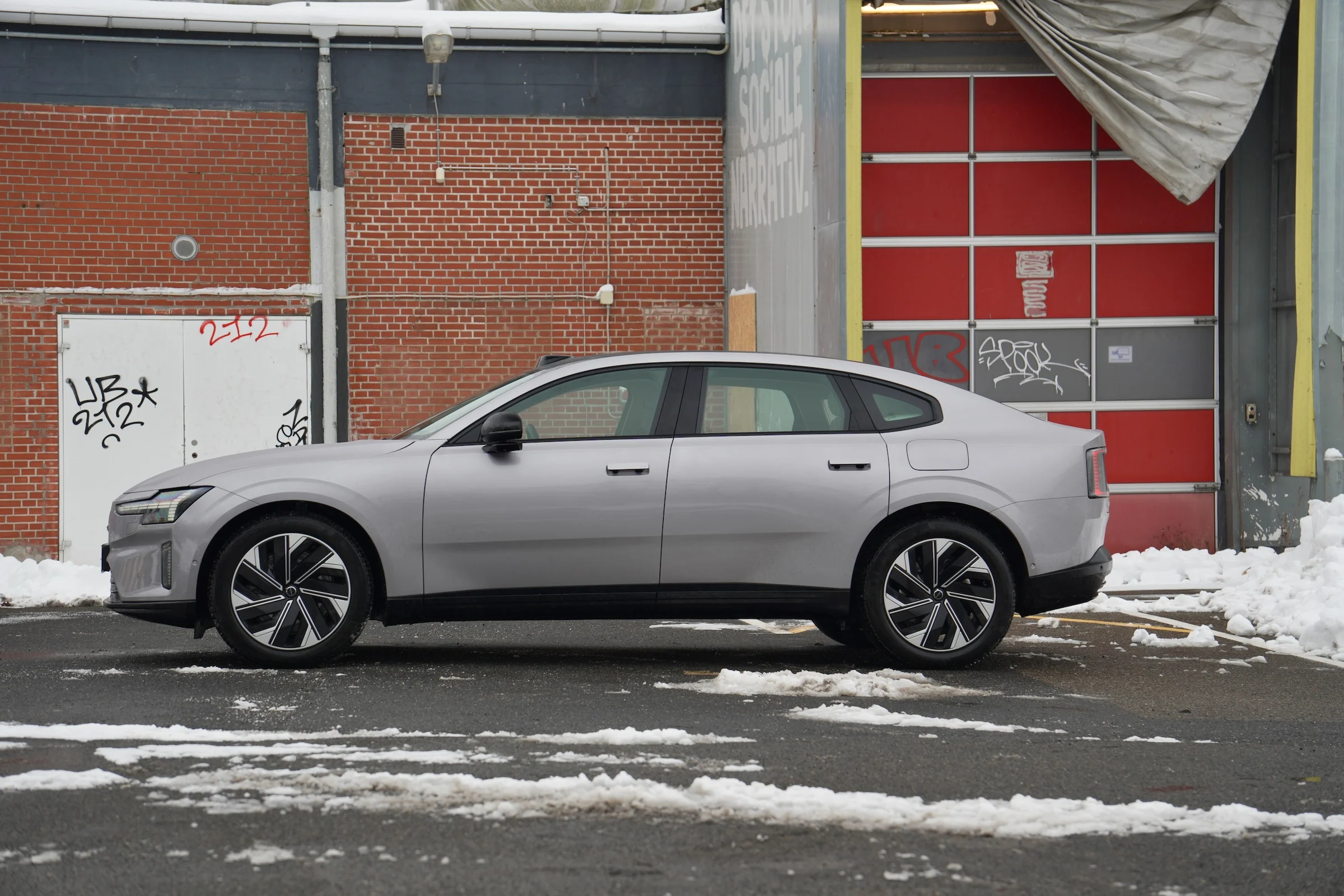 TEST Volvo ES90 RWD MBB 409