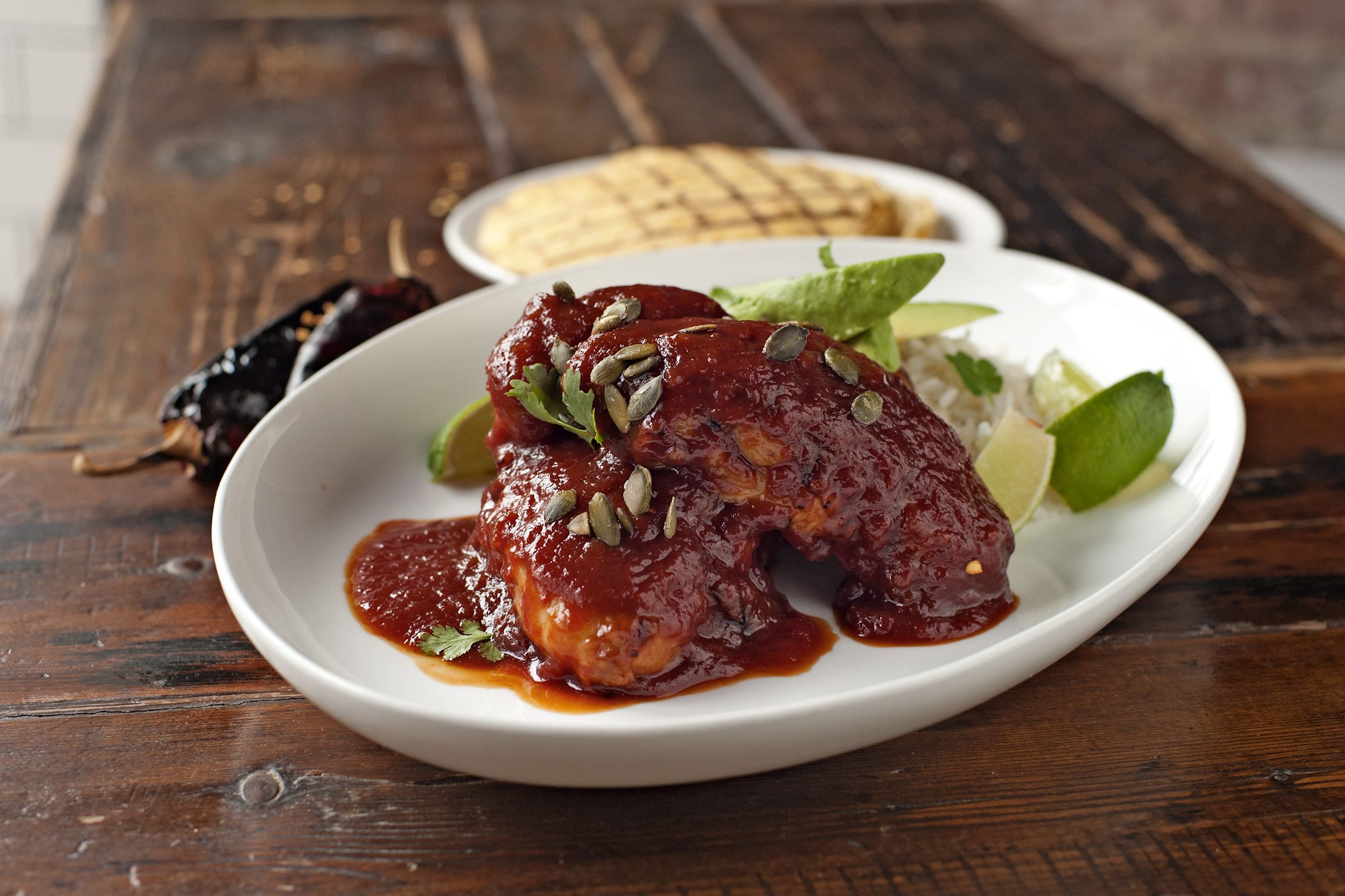 Red Mole Chicken to Enjoy With Guinness Blonde | Guinness® EN