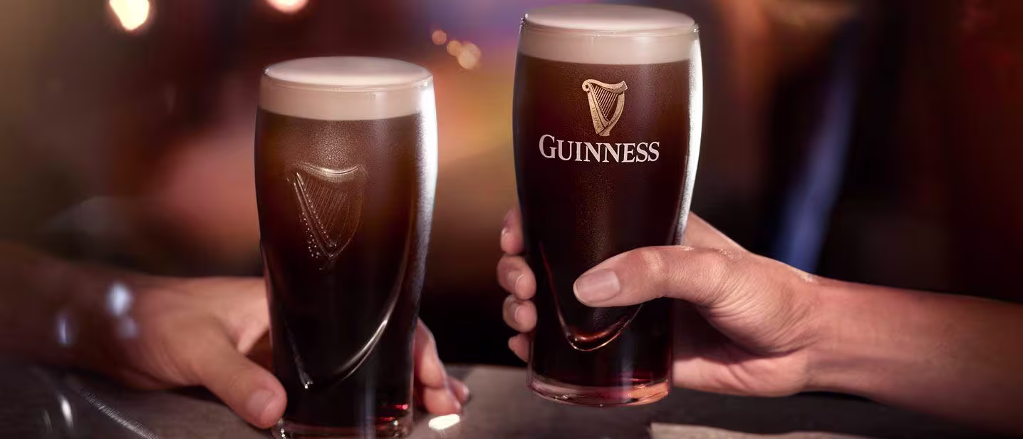 GUINNESS DRAUGHT - Listing Image1 - Two glasses