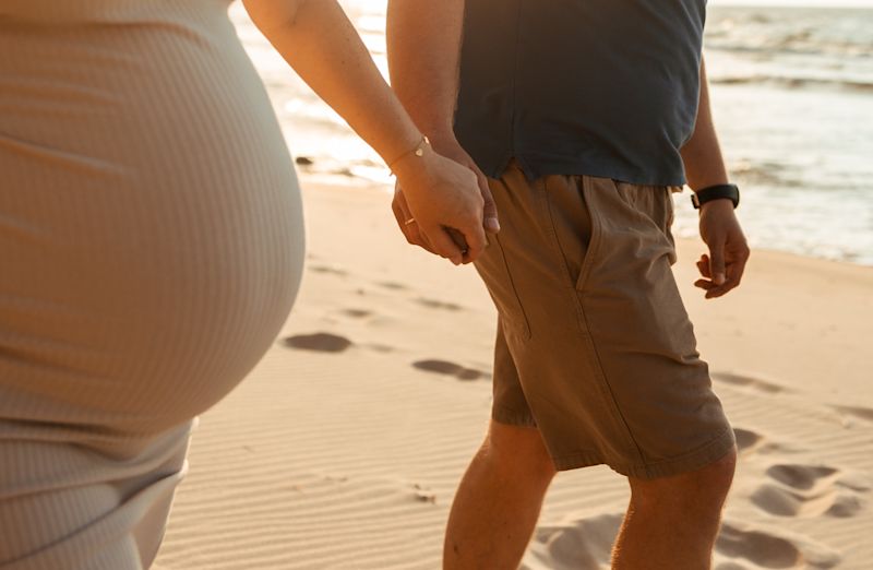 Sesja brzuszkowa na plaży