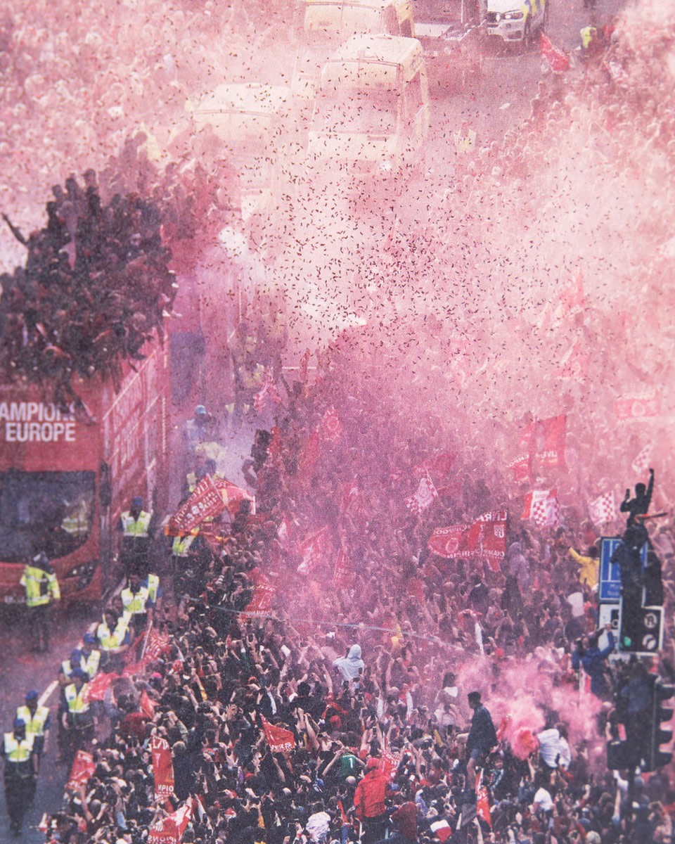 LFC Impossible 2000 Piece Puzzle - Image 2