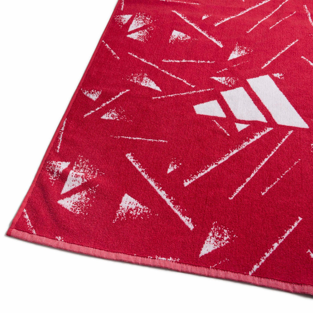 LFC 阿迪达斯大号沙滩巾 Active Maroon & White - Image 2