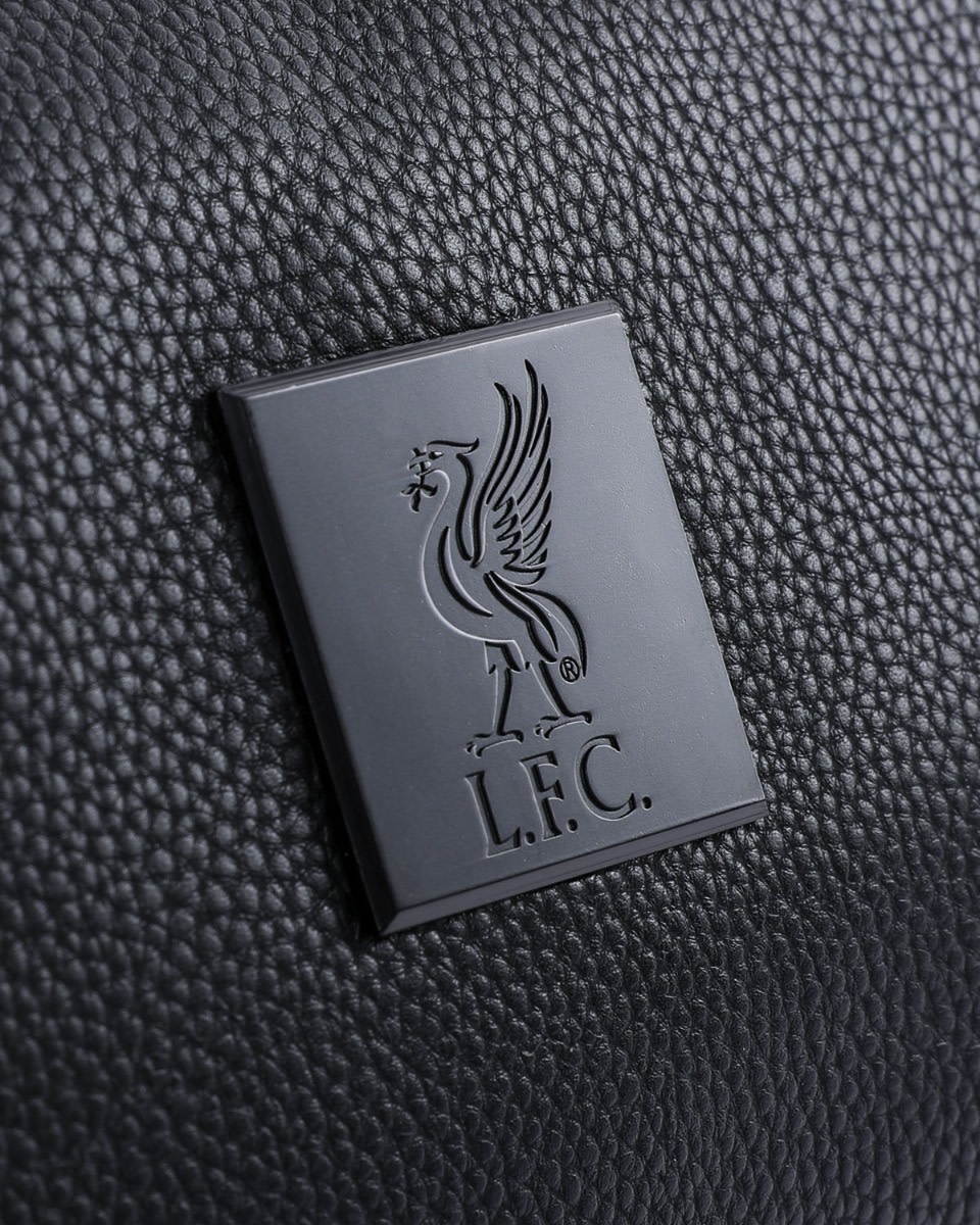 LFC Toiletry & Bottle Gift Set - Image 2