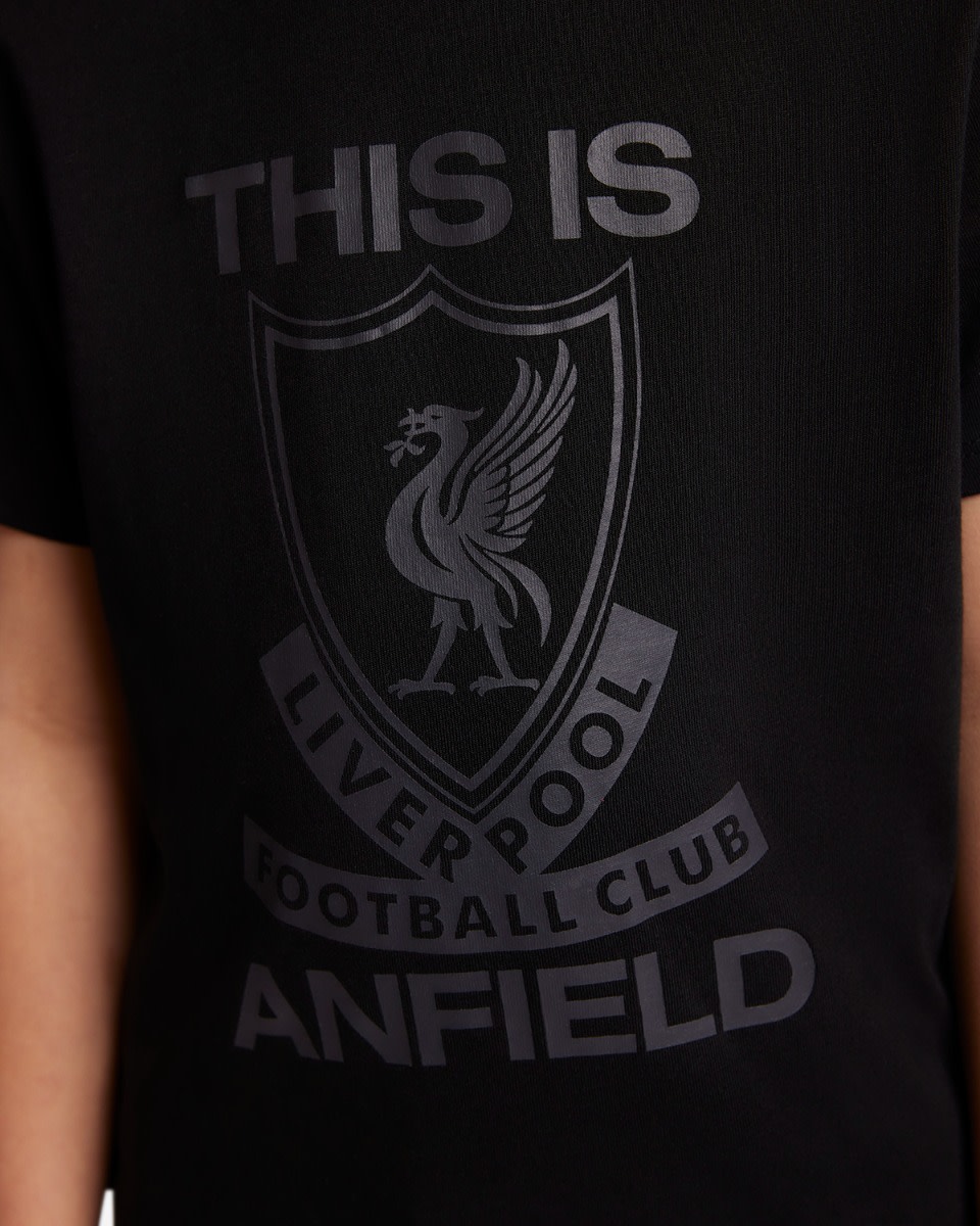LFC Junior This Is Anfield Svart T-shirt - Image 3
