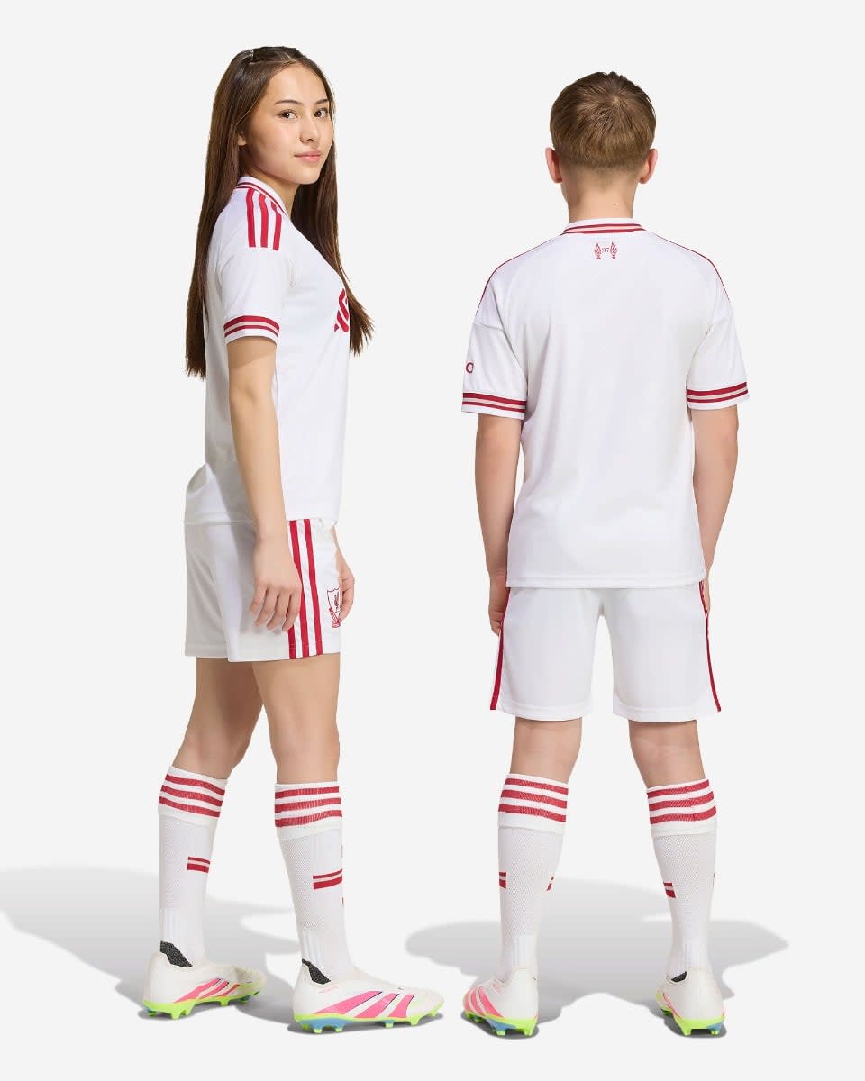 LFC 아디다스 유스 26/27 어웨이 쇼츠 화이트 - Image 3